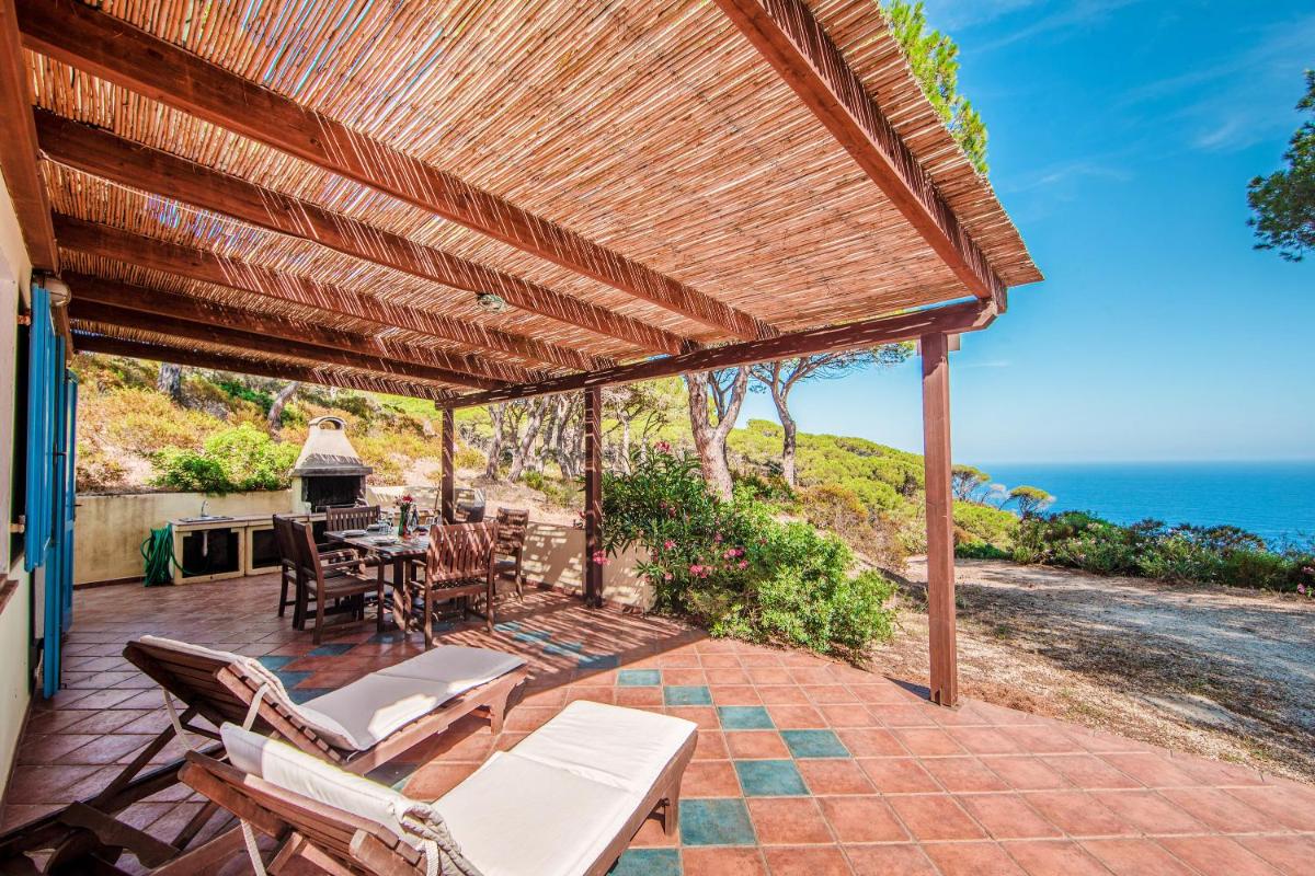 Villa with Sea View photo 3