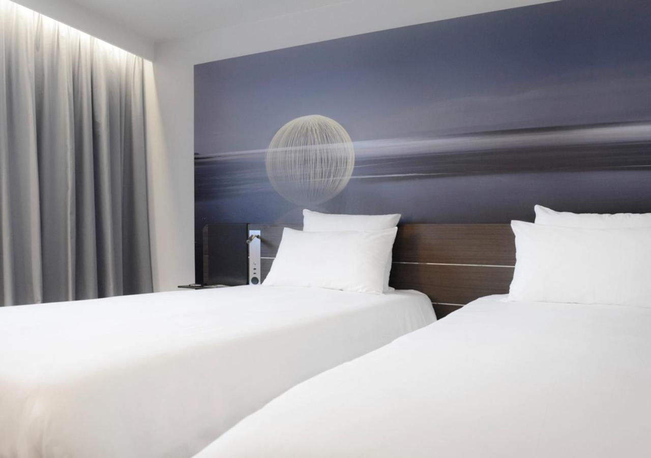 Standard Twin Room - Photo 7