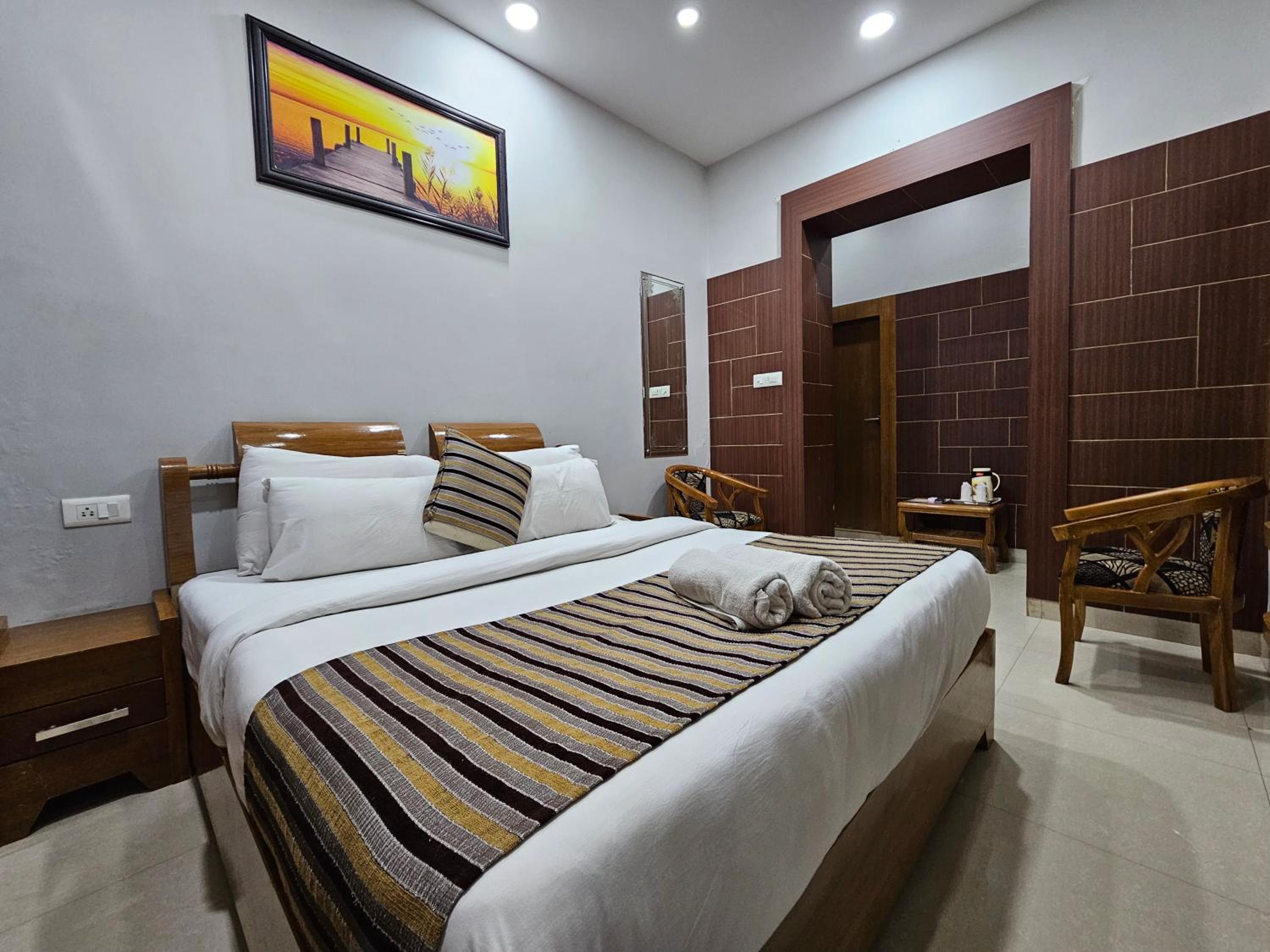 Deluxe Double Room photo 2