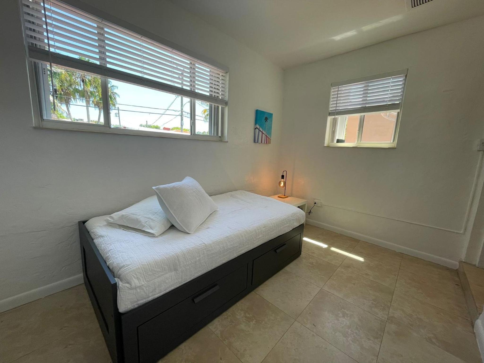 Three-Bedroom House photo 2