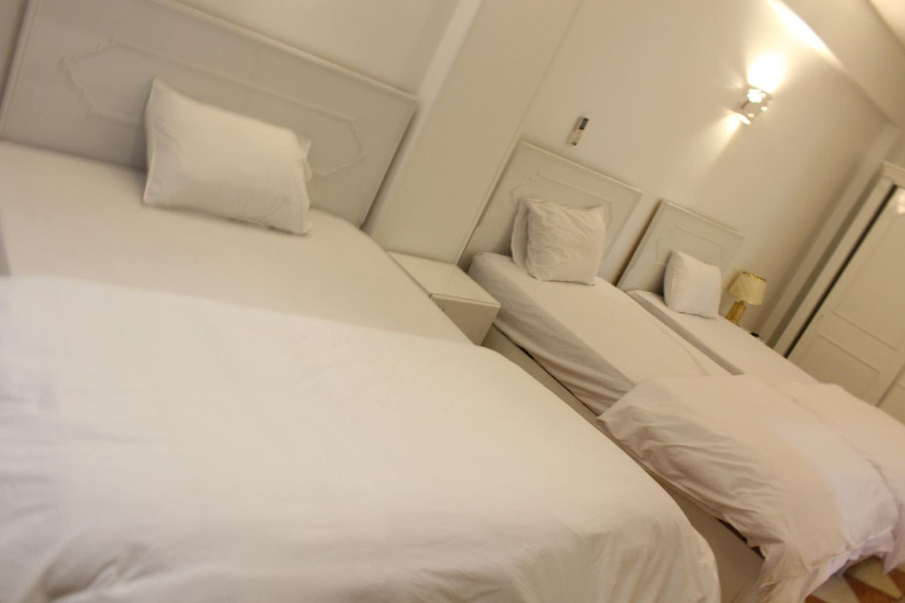 Studio with Pool View - Photo 46