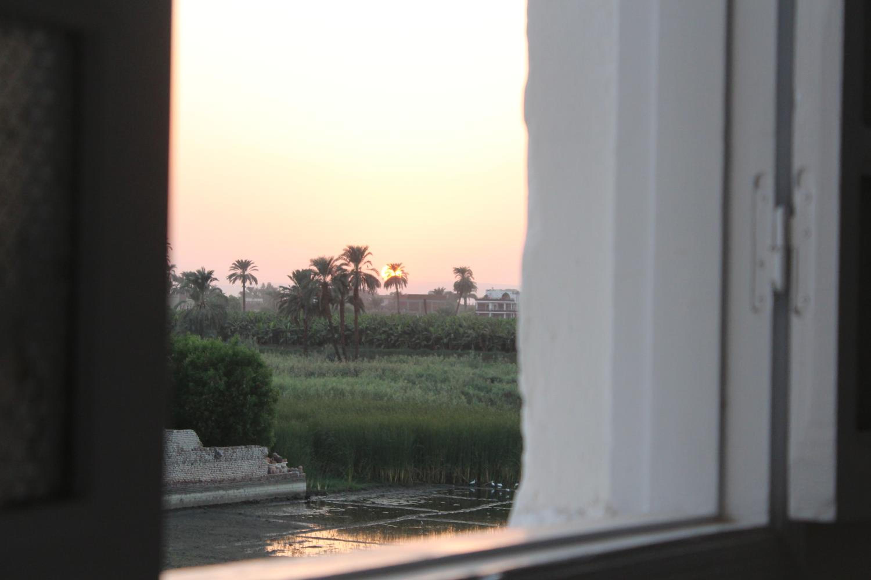 Studio with Pool View - Photo 34