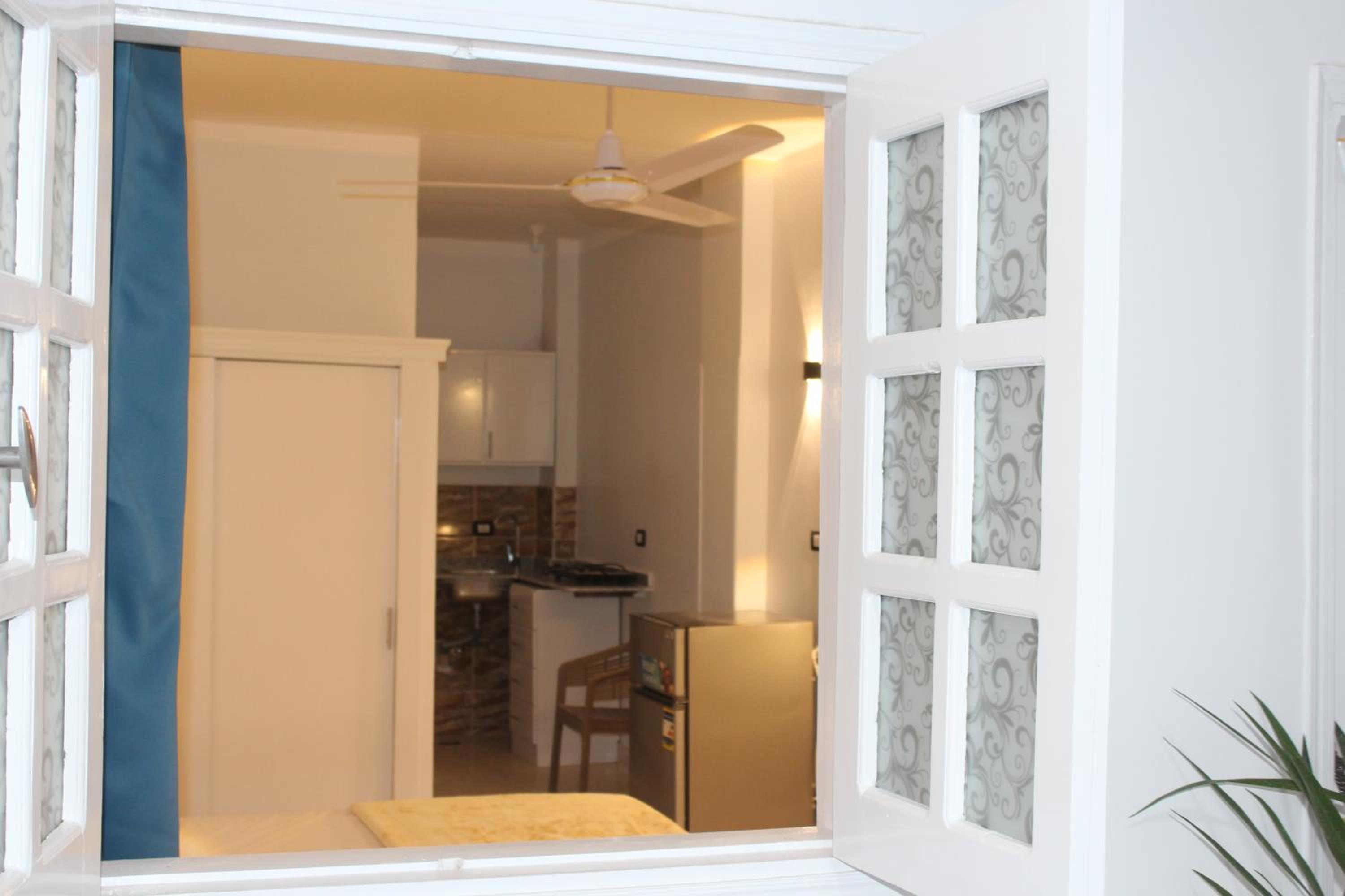 Studio with Pool View - Photo 35