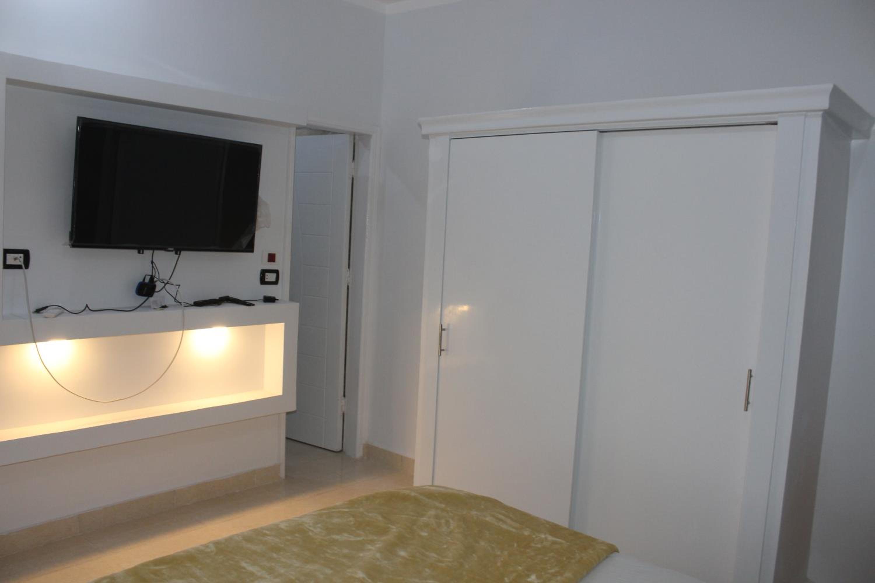 Studio with Pool View - Photo 40