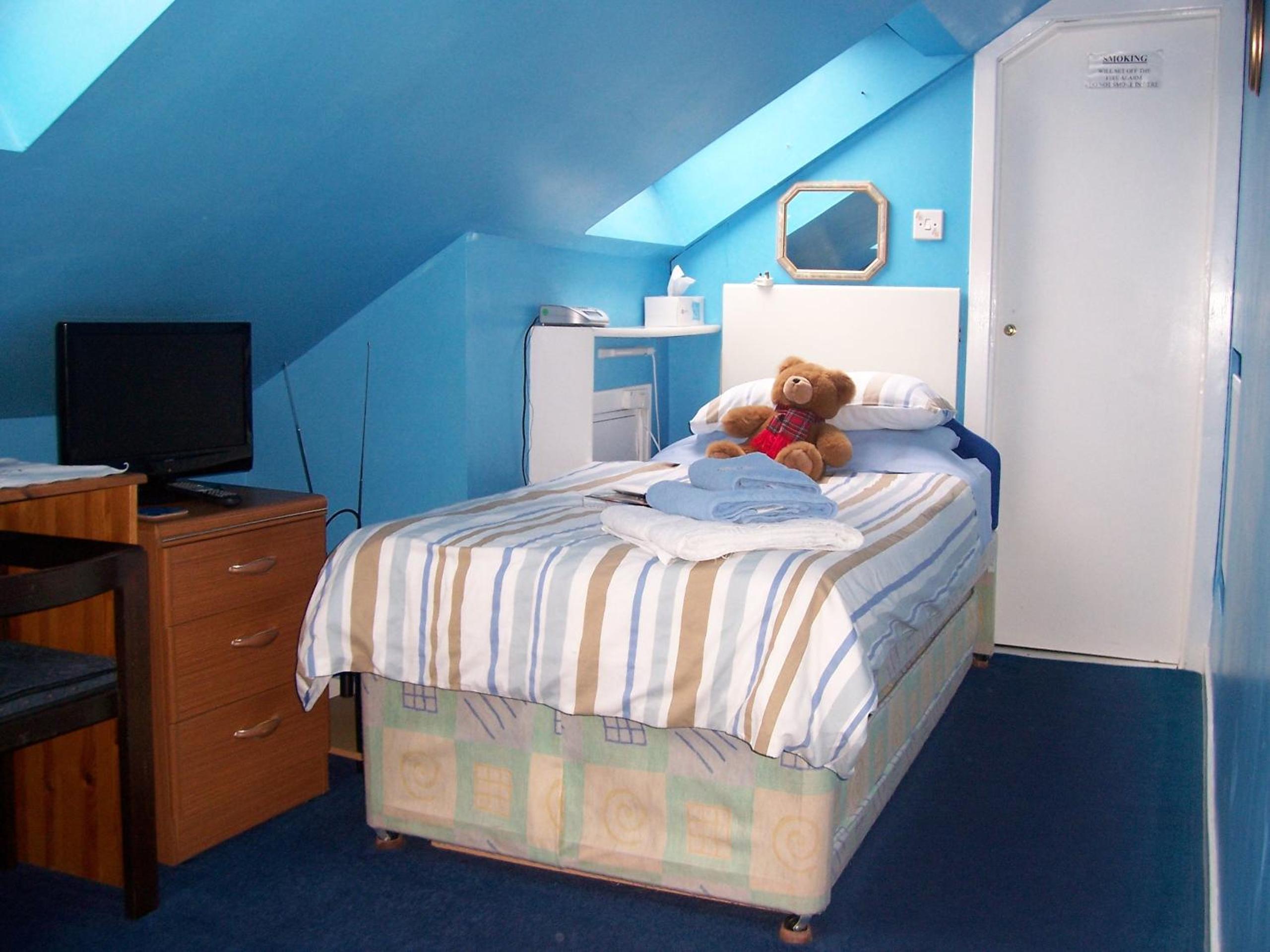 Budget Small Single Room photo 1
