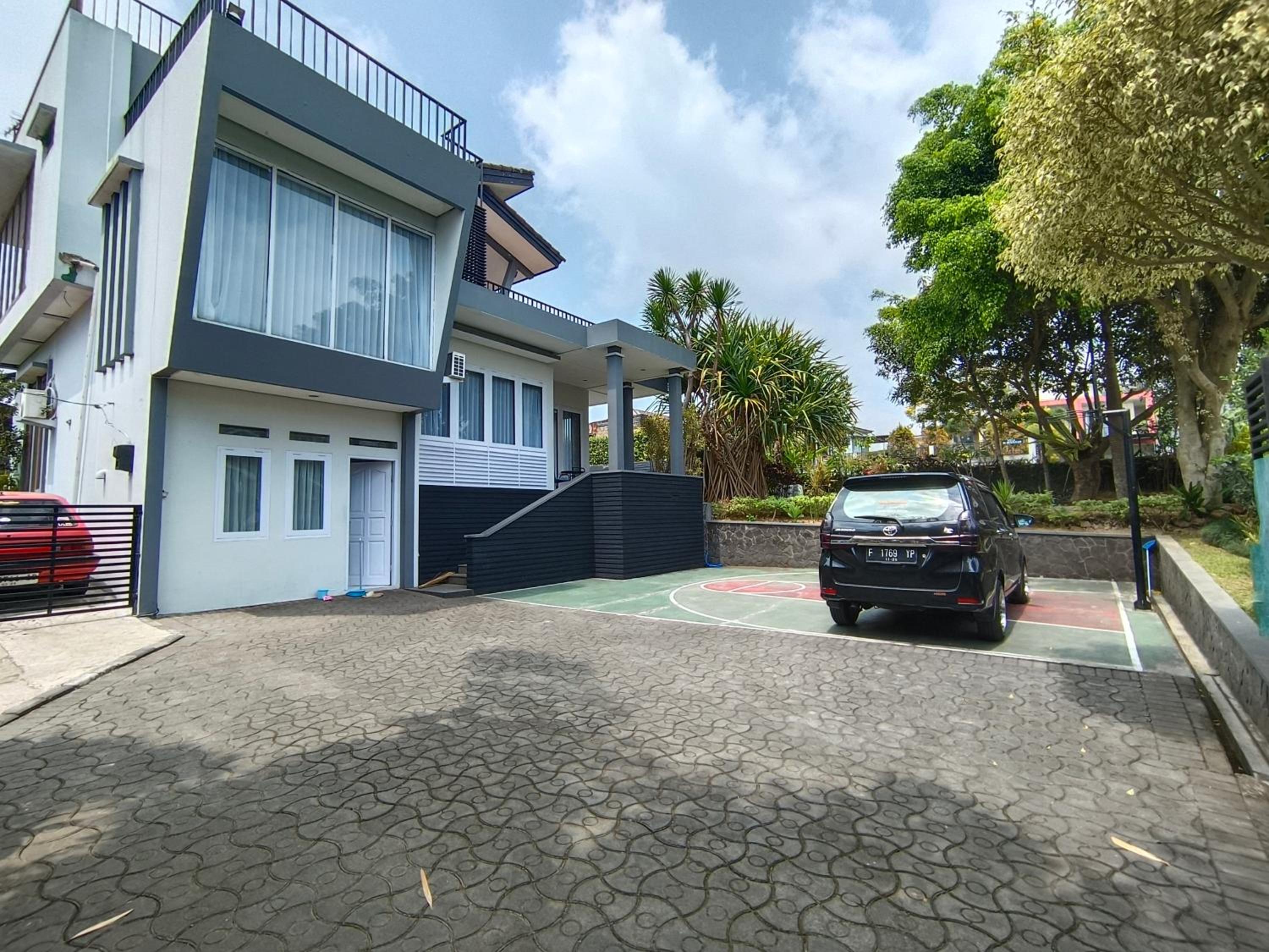 Villa with Private Pool photo 3
