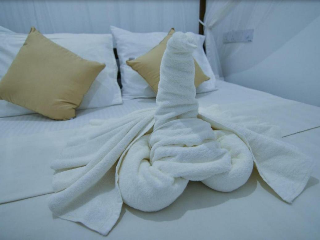 Deluxe Double Room with Balcony photo 2
