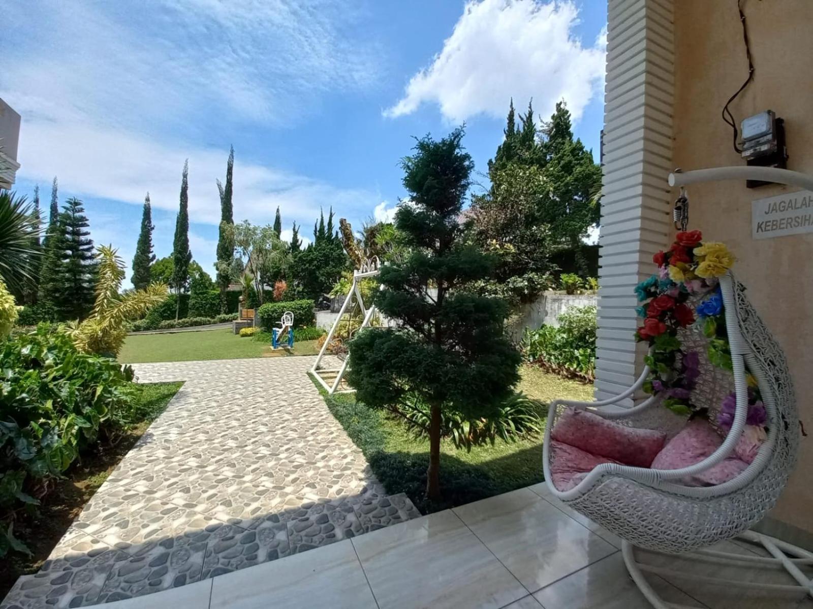 Villa photo 3