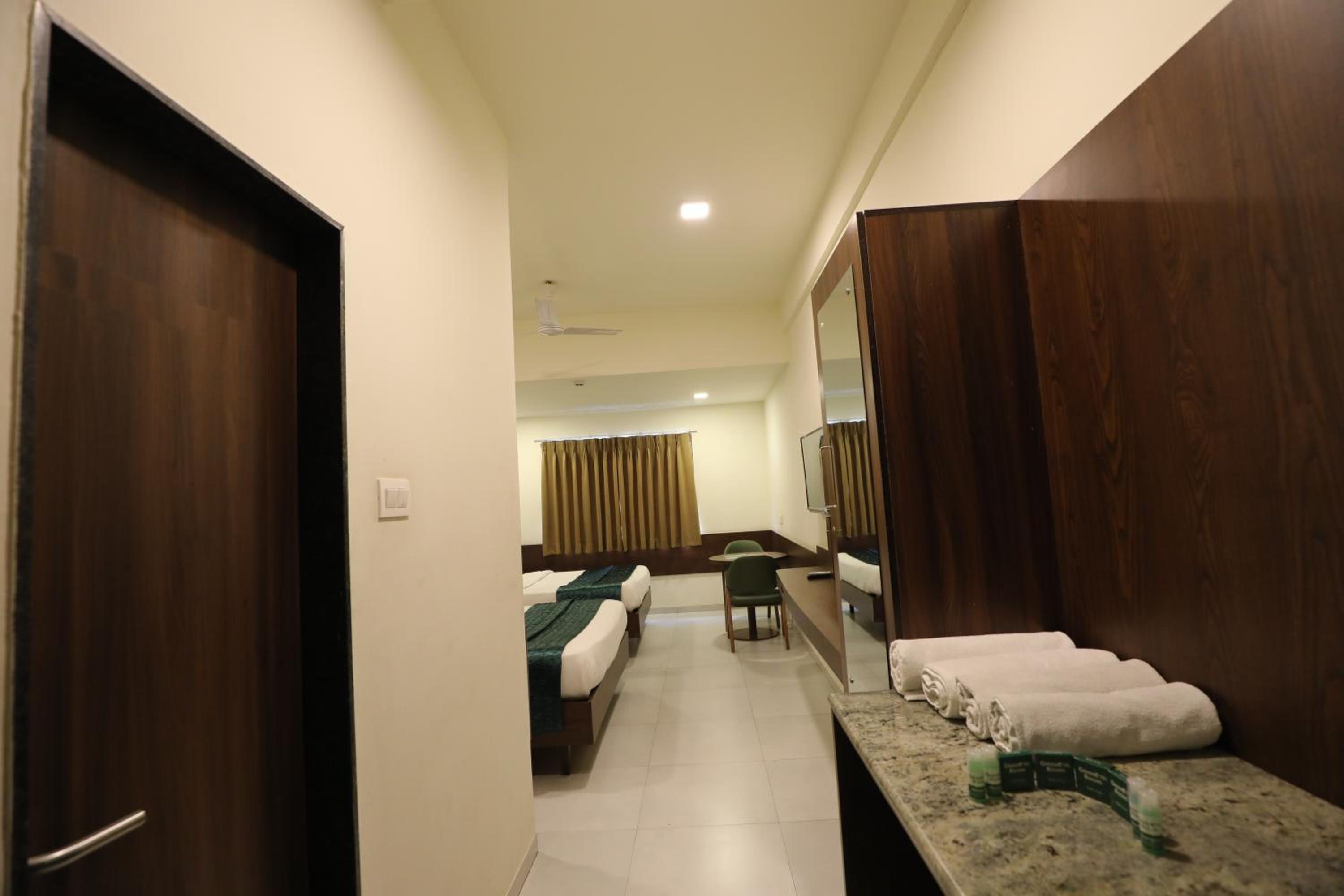 Deluxe Triple Room - Photo 6