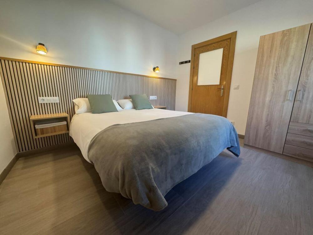 One-Bedroom Standard Apartment