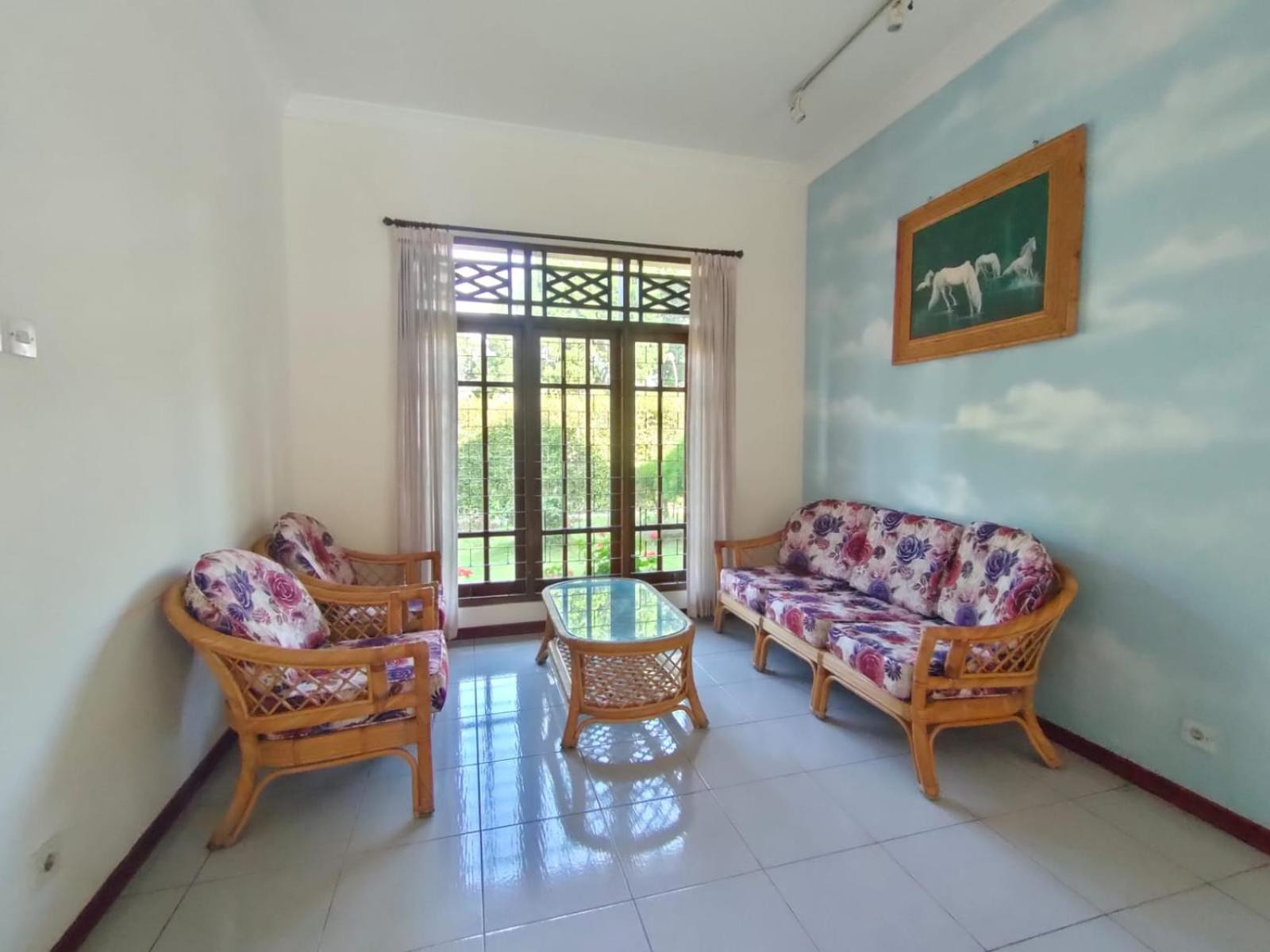 Three-Bedroom Villa photo 1