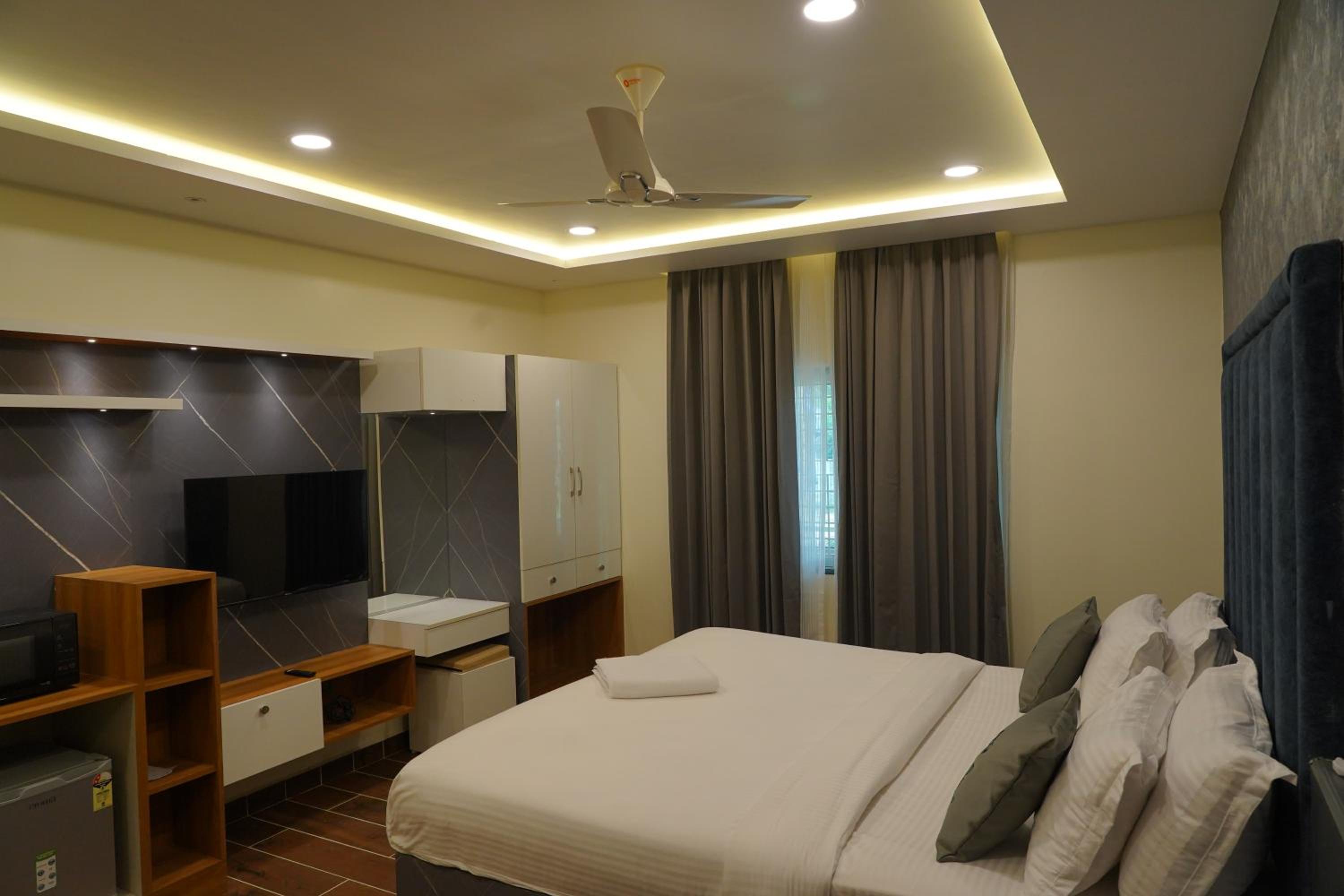 Standard Suite