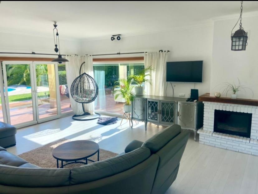 Four-Bedroom House photo 2