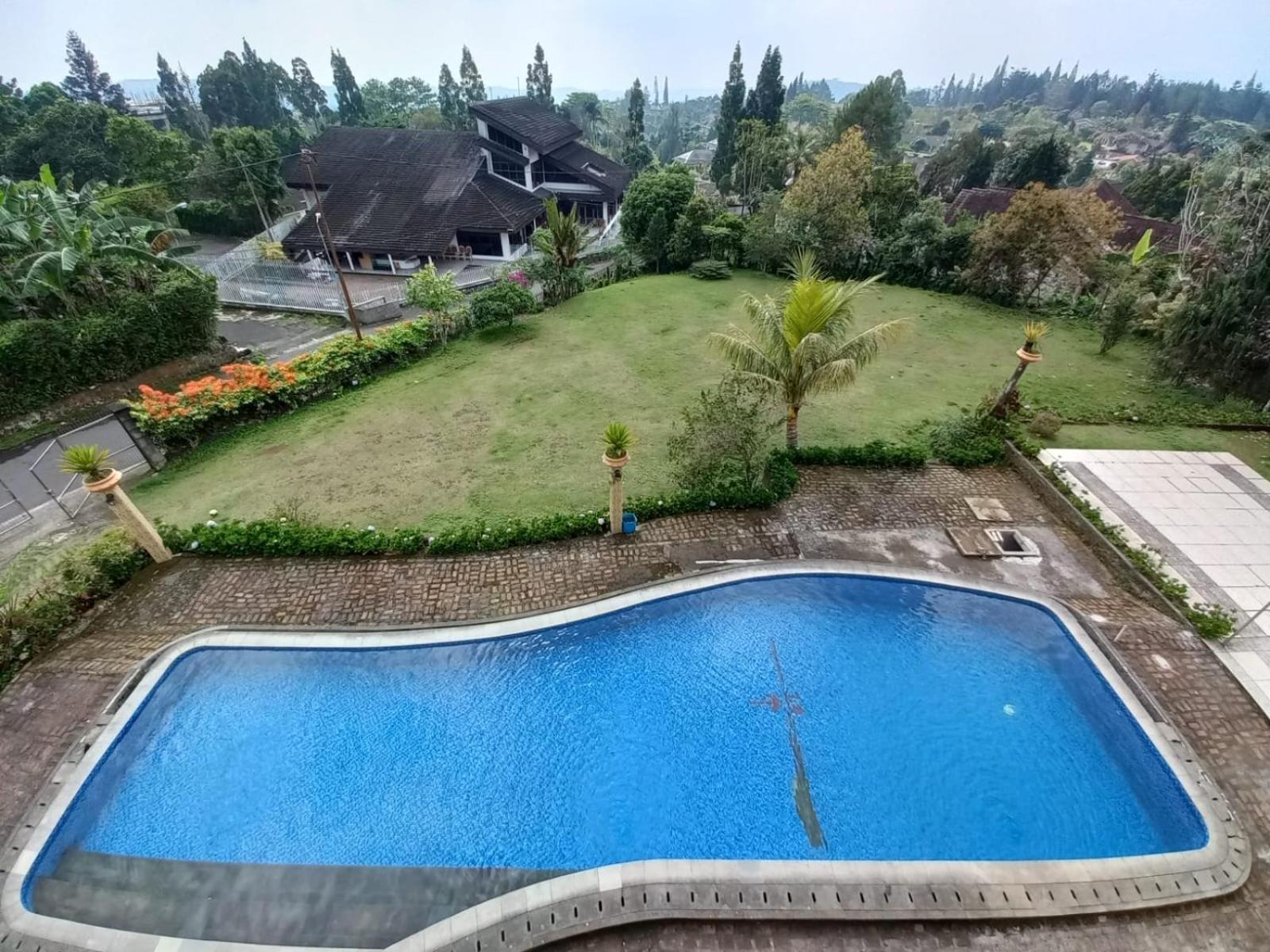 Villa photo 3