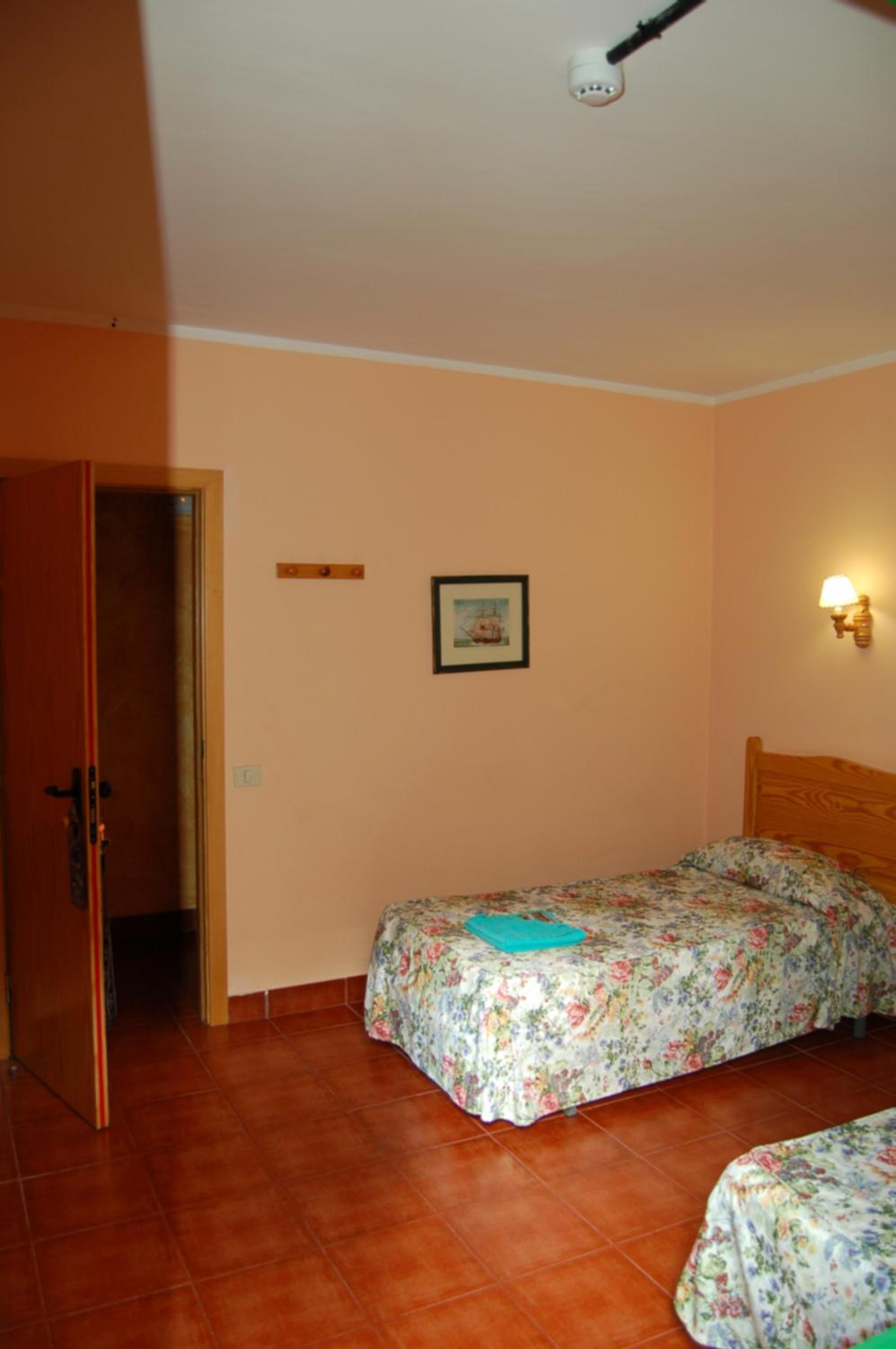 Economy Twin Room