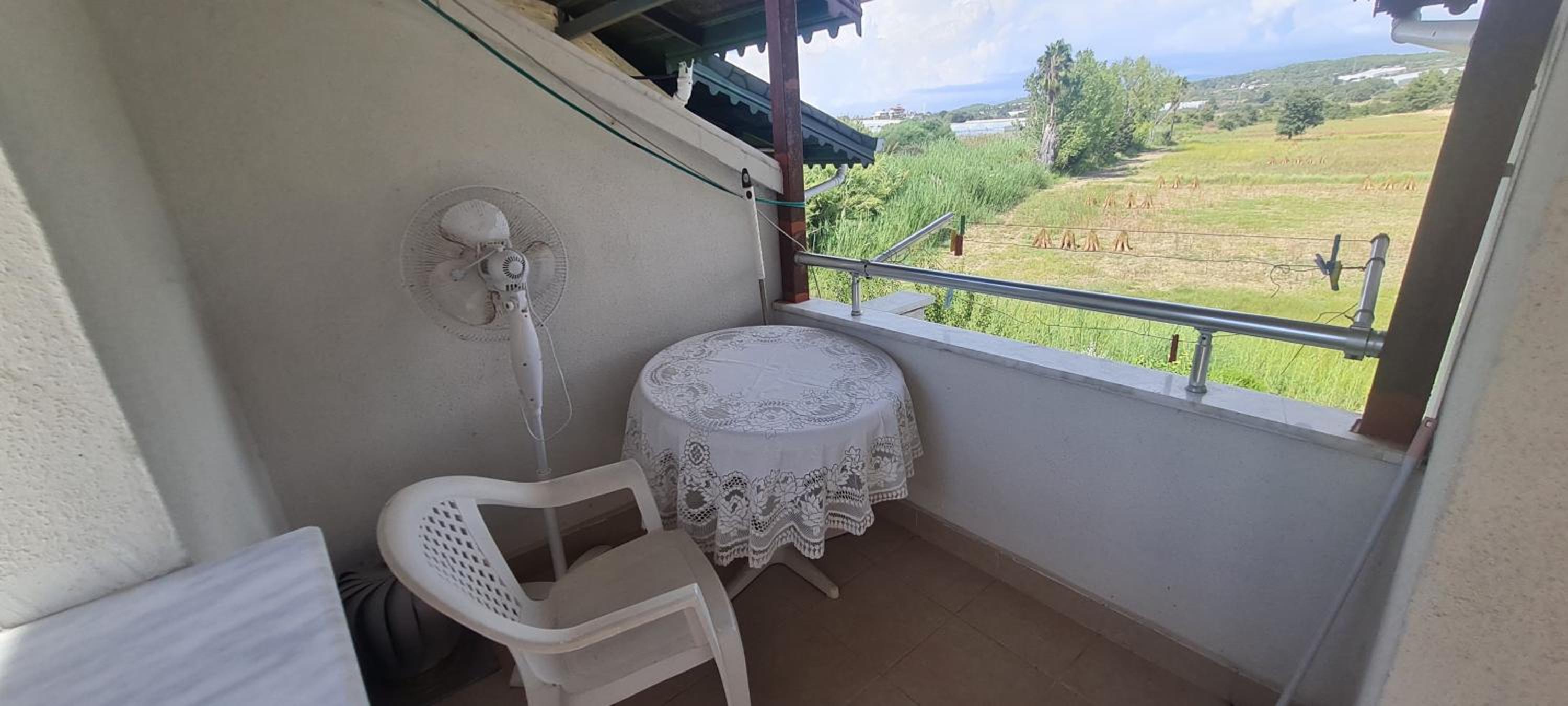 Three-Bedroom Villa - Photo 3