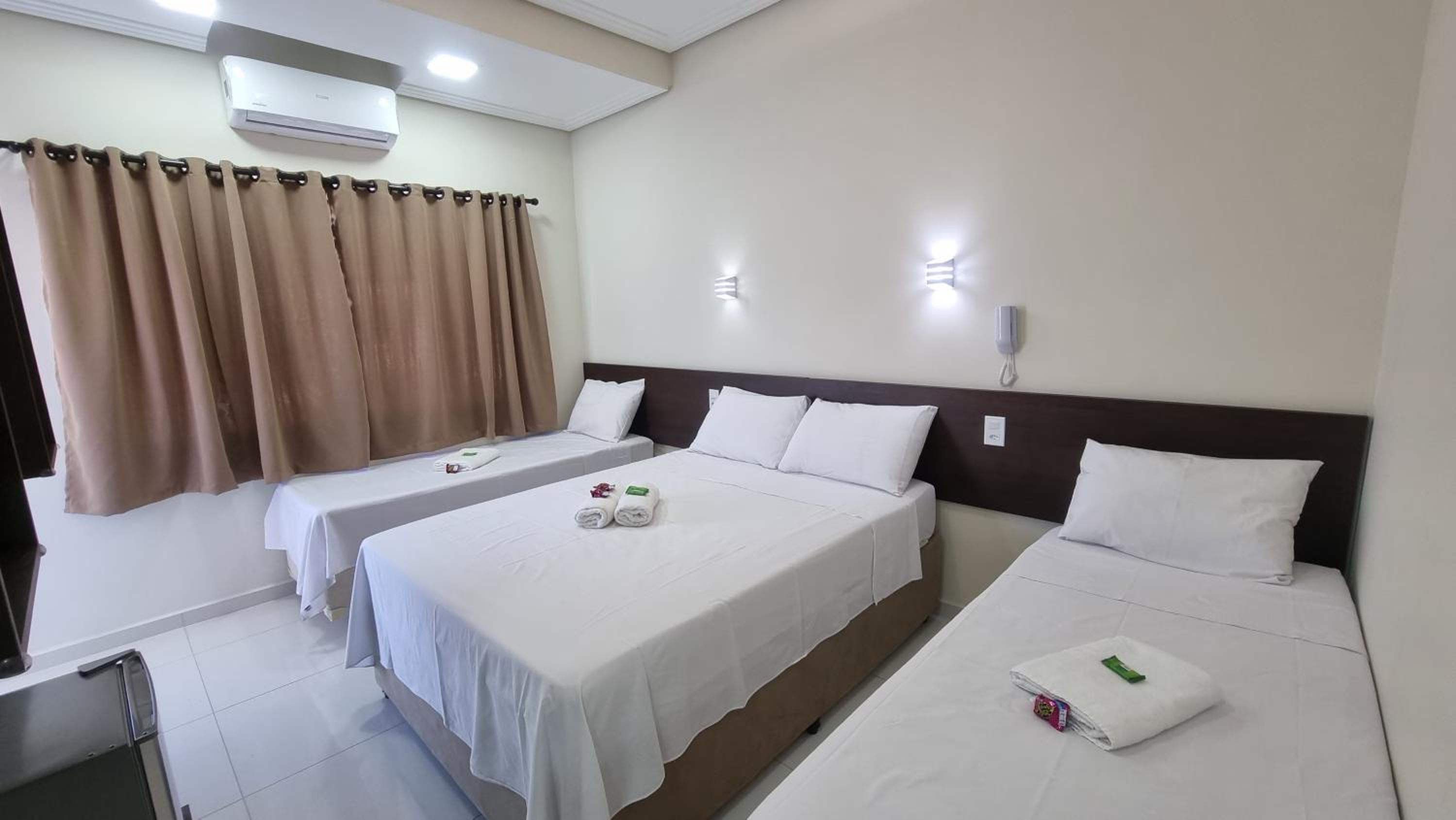 Quadruple Room with Balcony photo 1