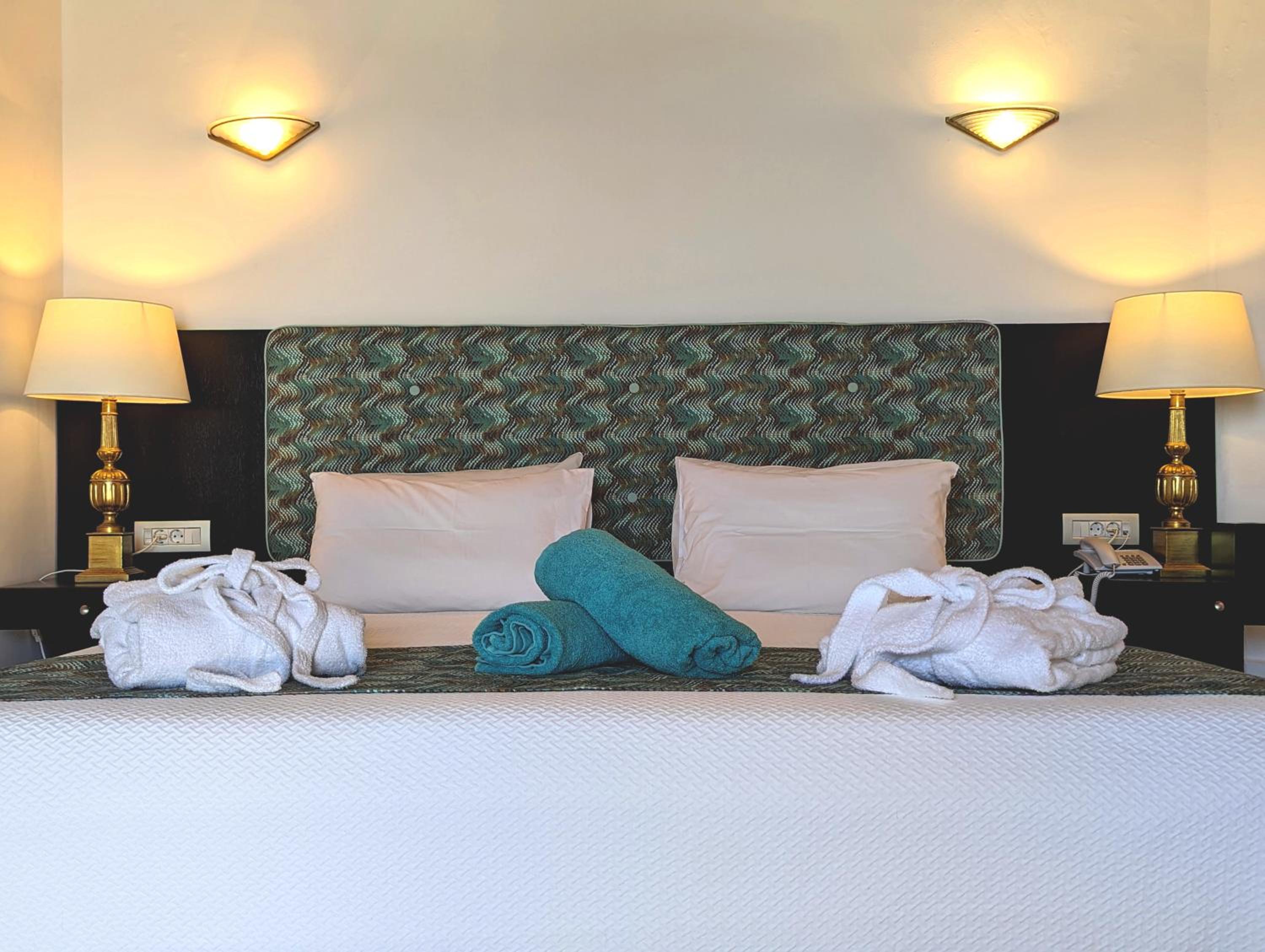 Suite with Side Sea View photo 3