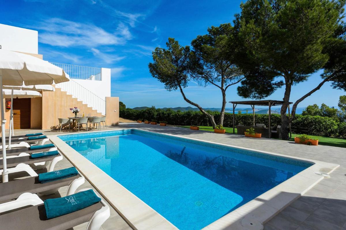 Villa with Sea View photo 3