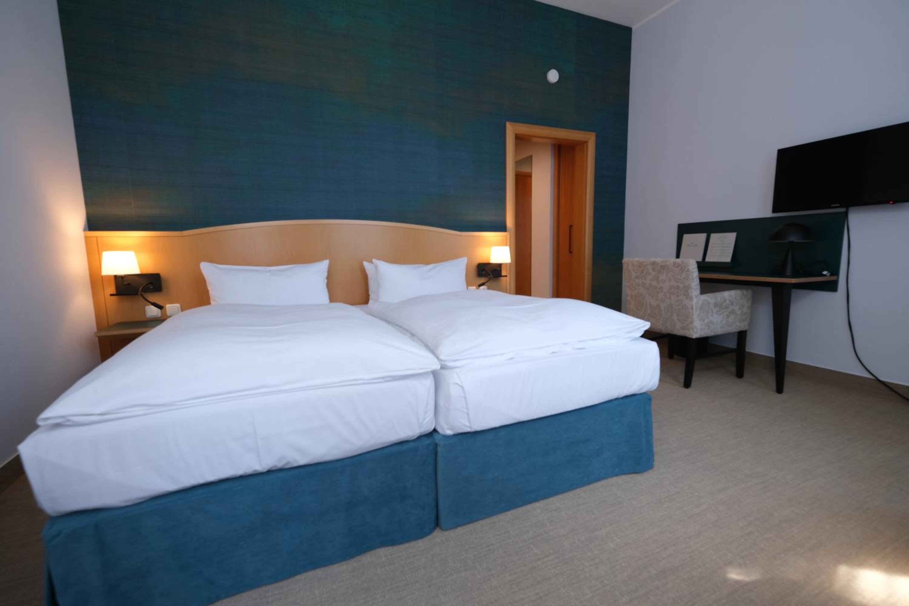 Double Room - Photo 5