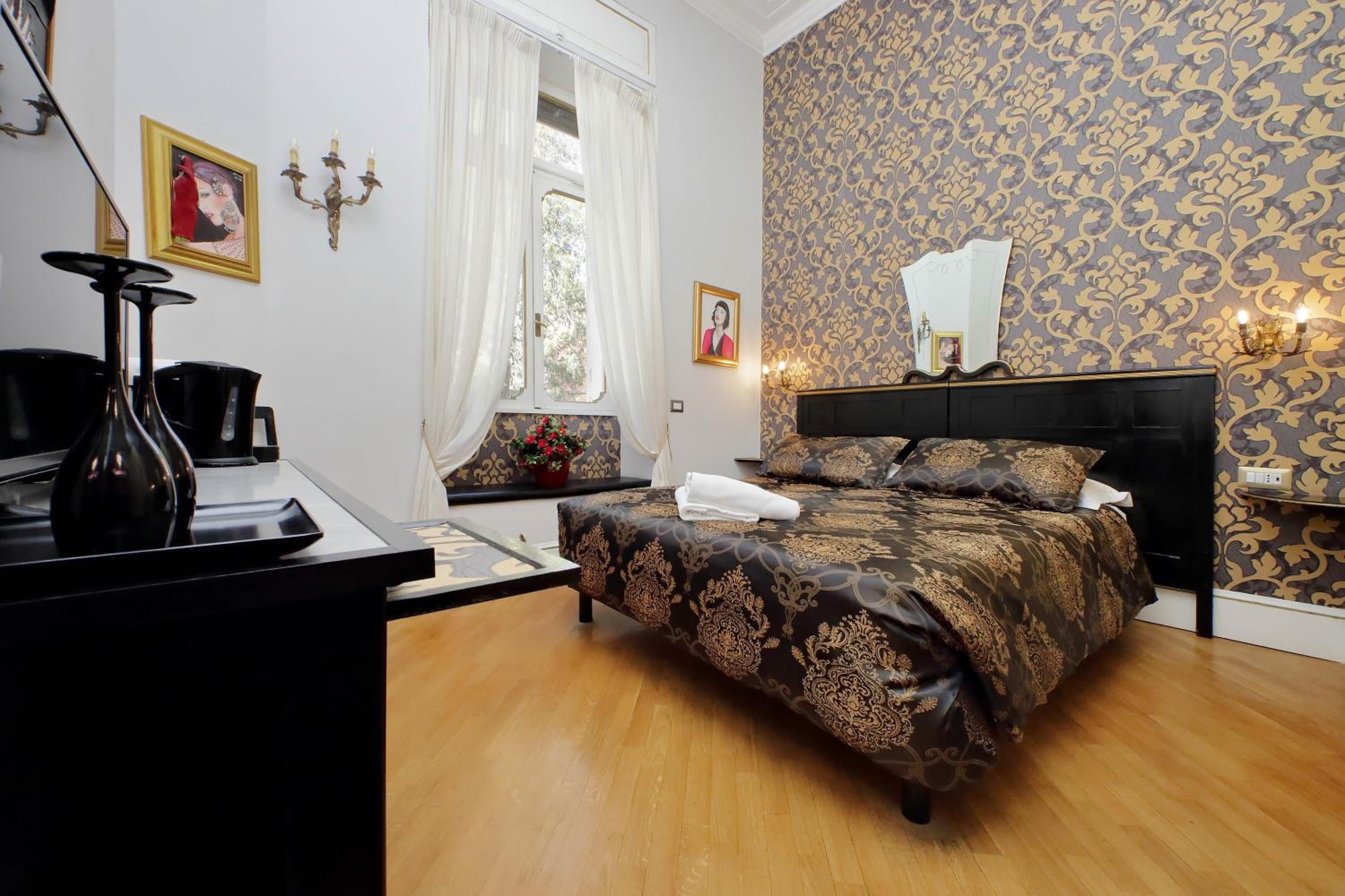 Standard Double Room photo 2