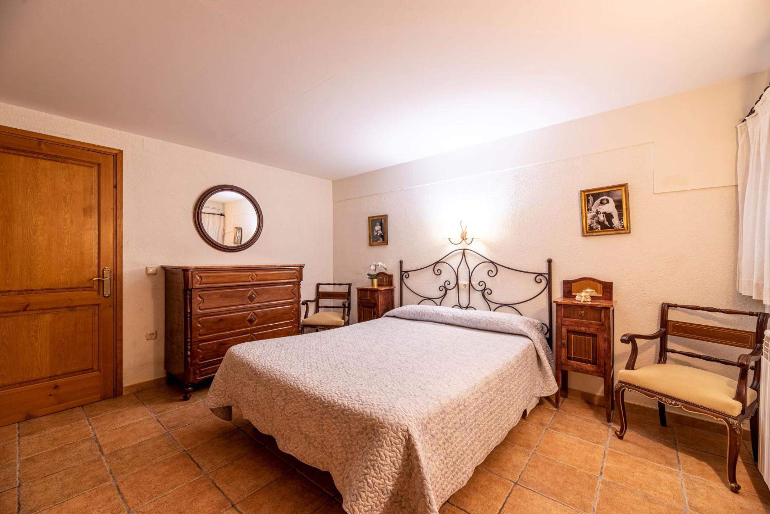 Casa adosada de tres habitaciones