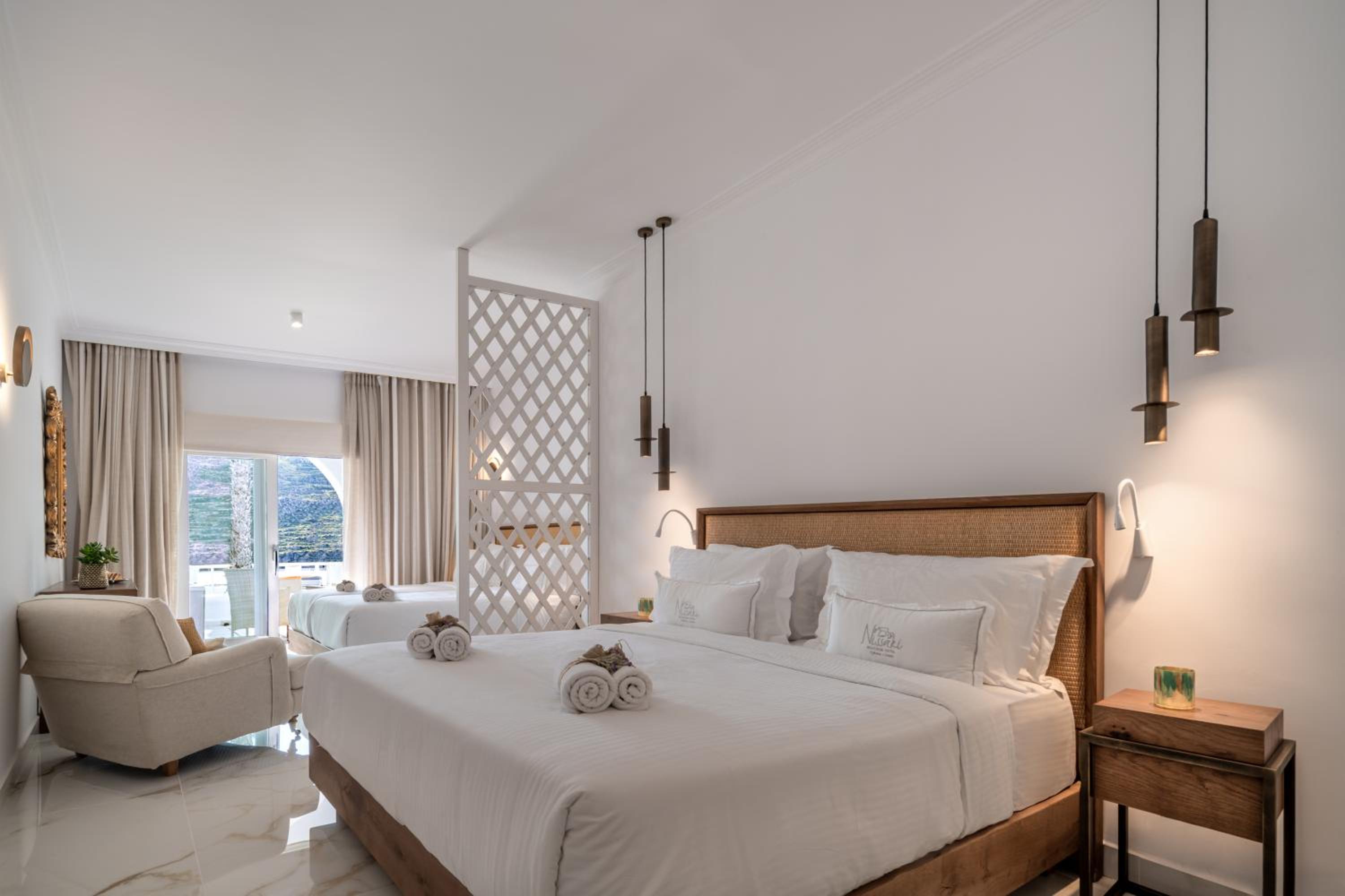 Simple Life Suite Sea View Outdoor Jacuzzi