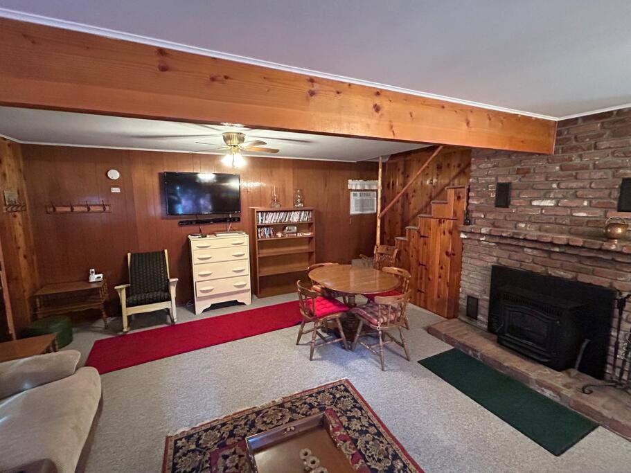 Three-Bedroom House photo 1