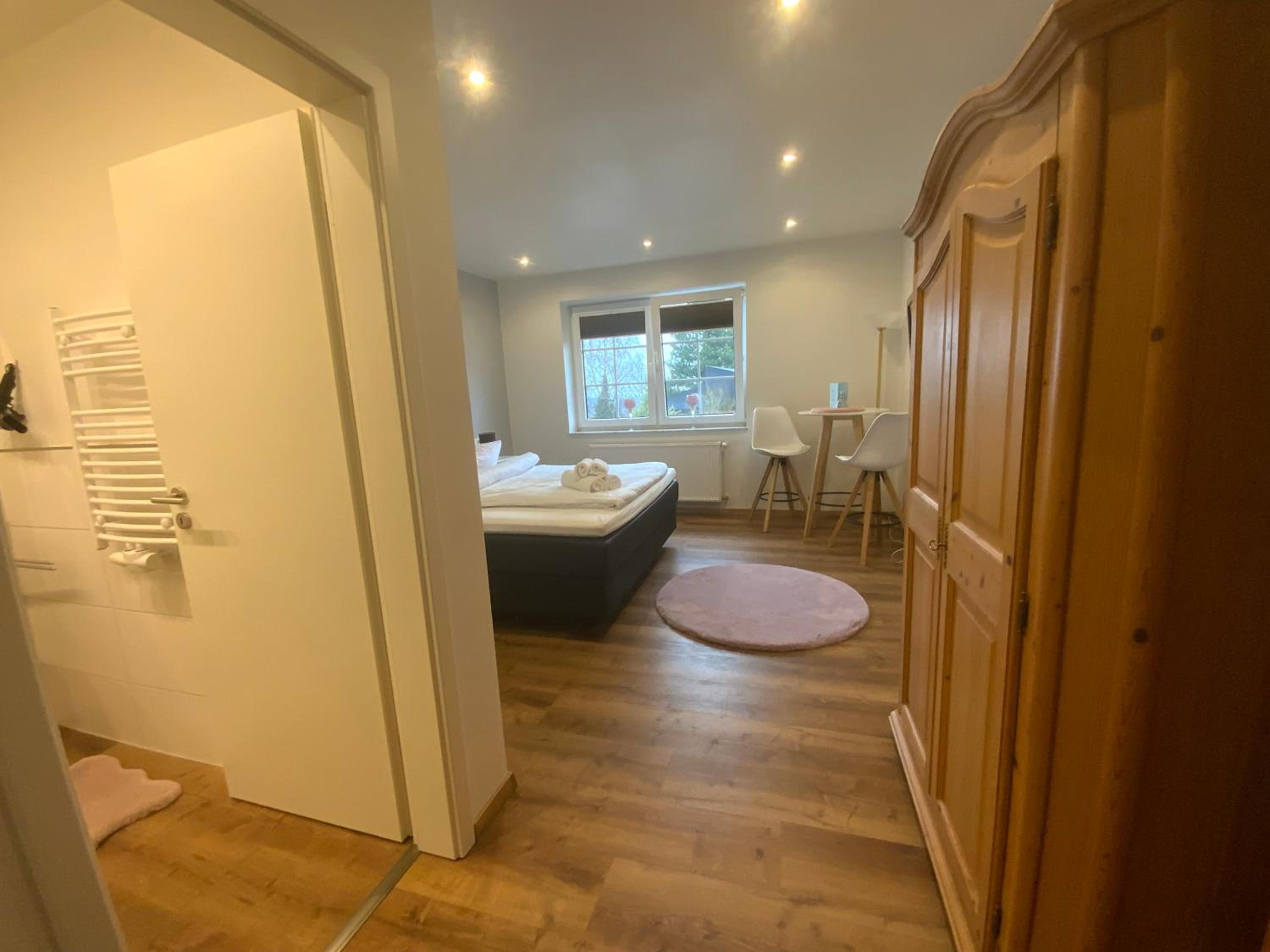 Standard Double Room - Photo 20