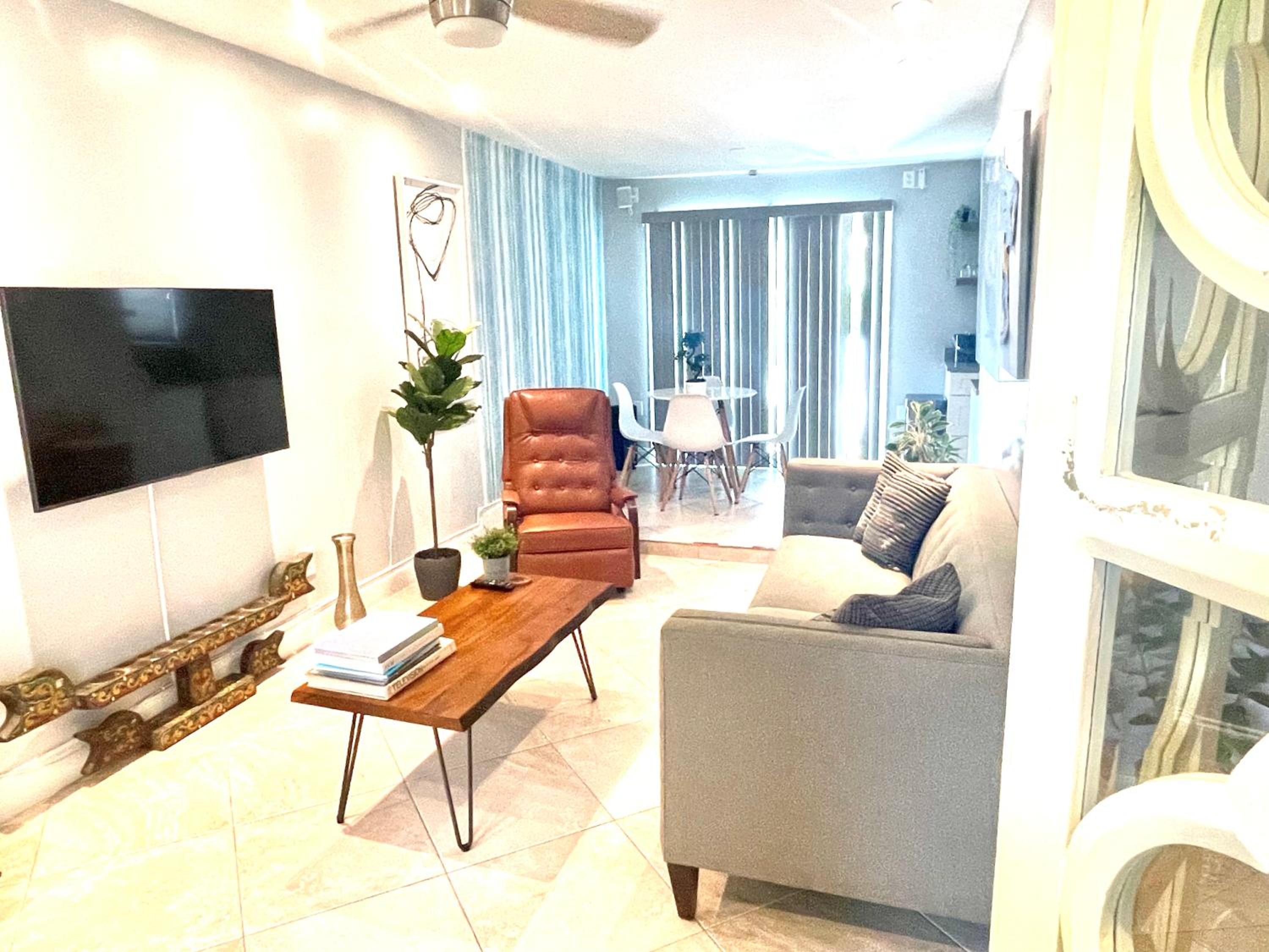 Suite with Pool View photo 1