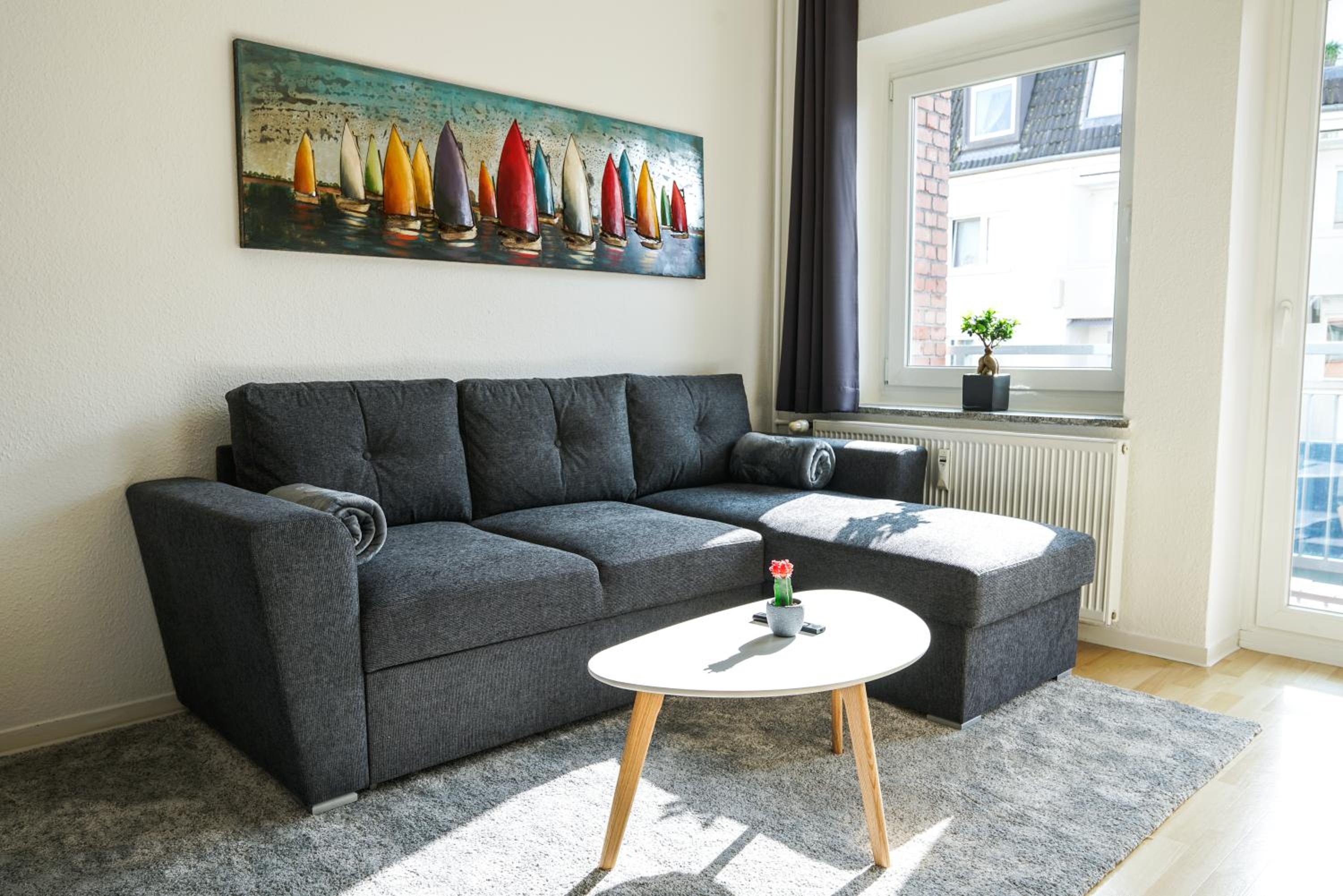 One-Bedroom Apartment photo 1