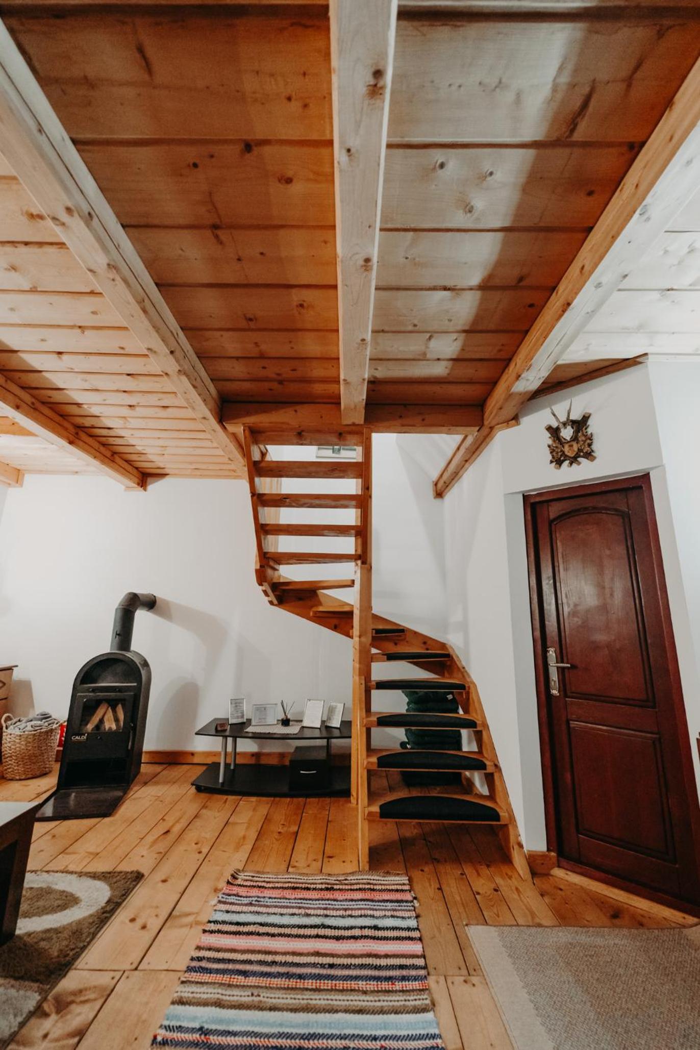 Two-Bedroom House - Photo 8