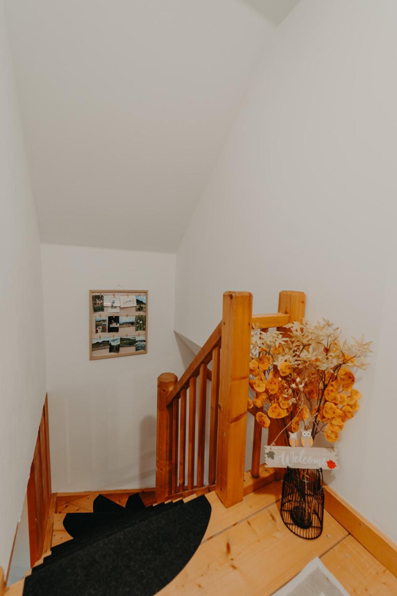 Two-Bedroom House - Photo 9