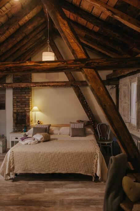 Deluxe Room (2 Adults + 1 Child) photo 3