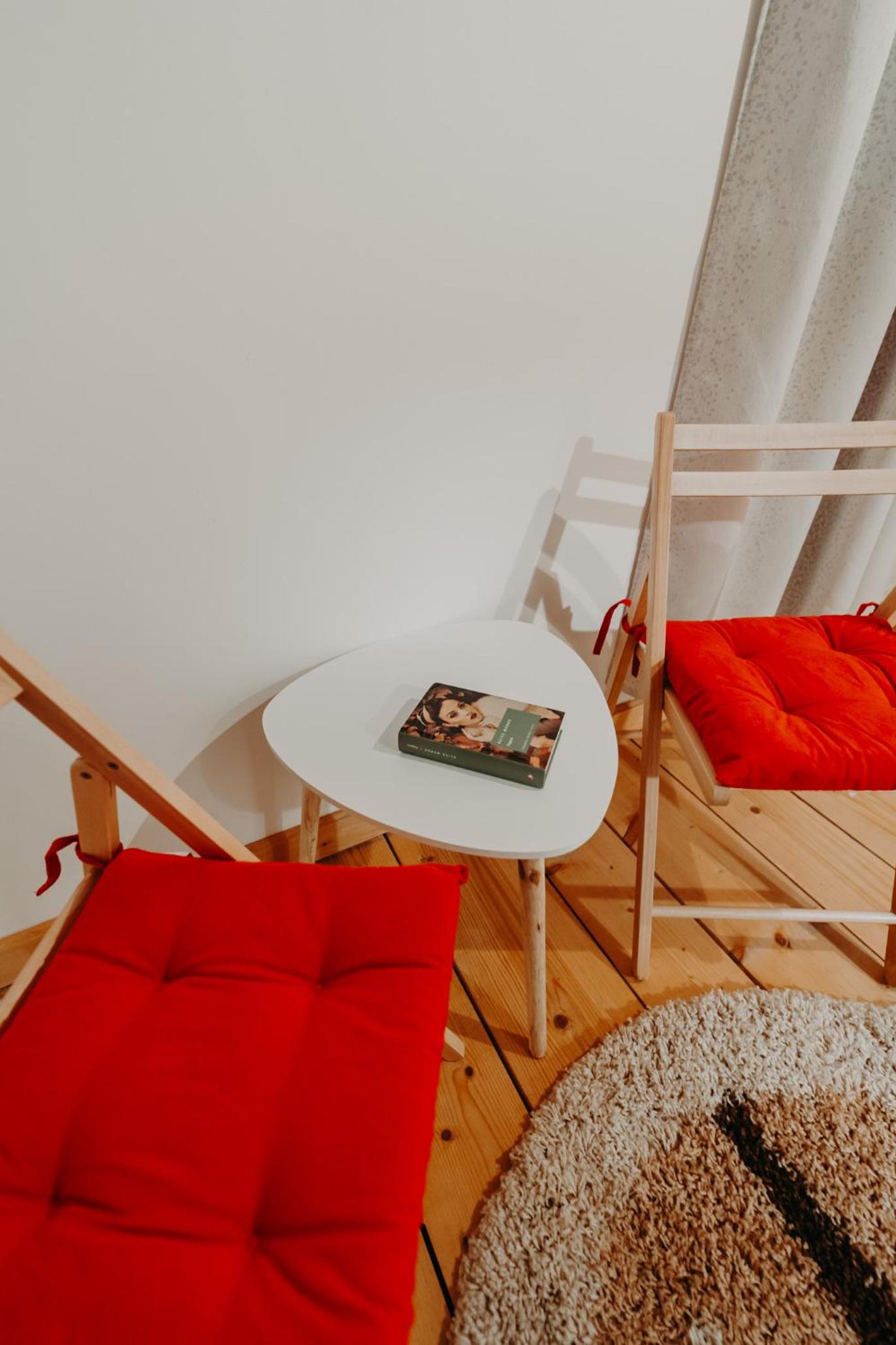 Two-Bedroom House - Photo 14