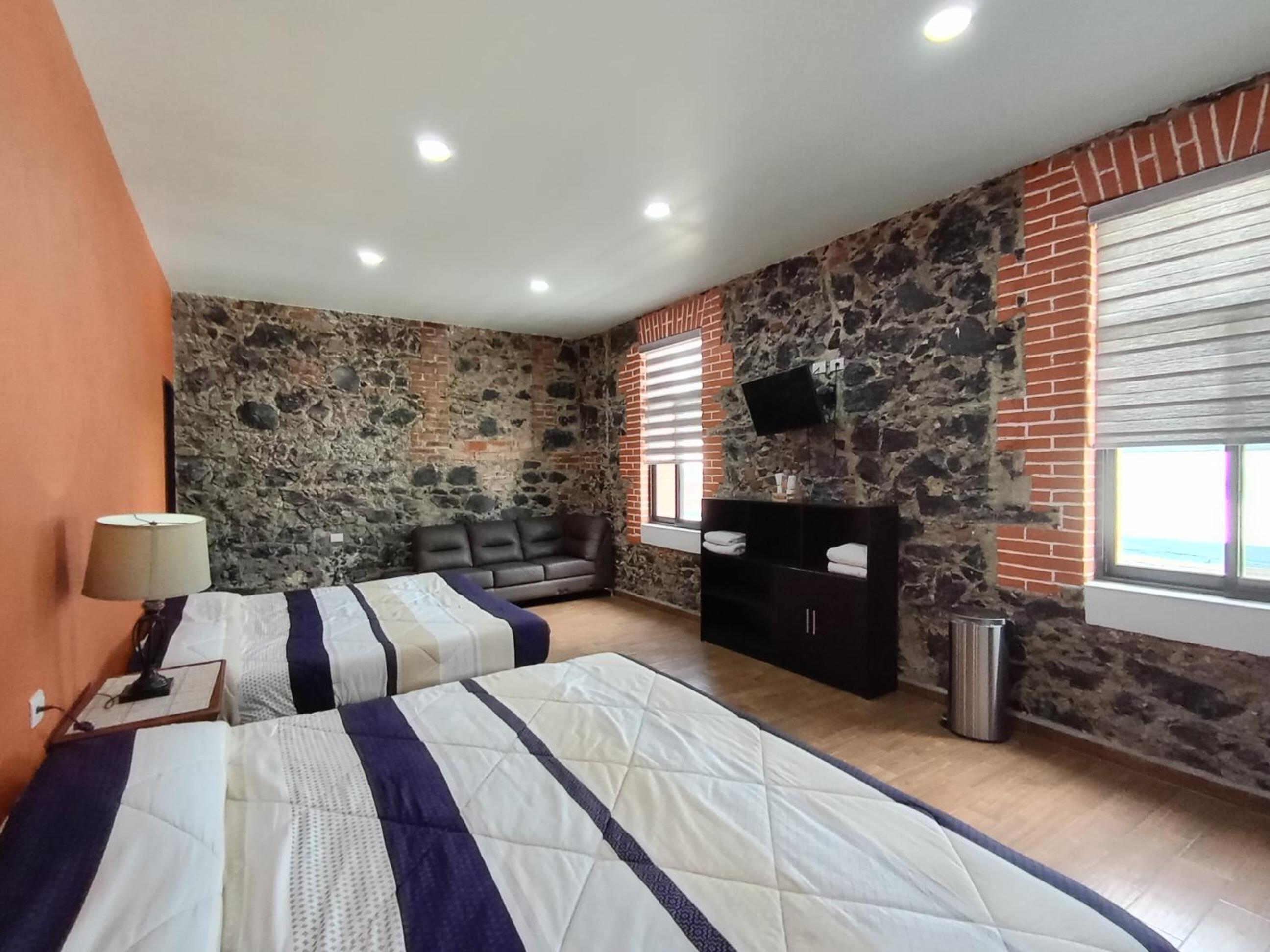 Standard Double Suite photo 3