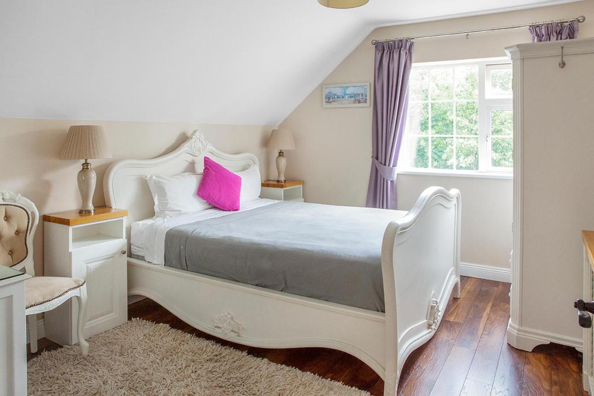 Deluxe King Room - Photo 1