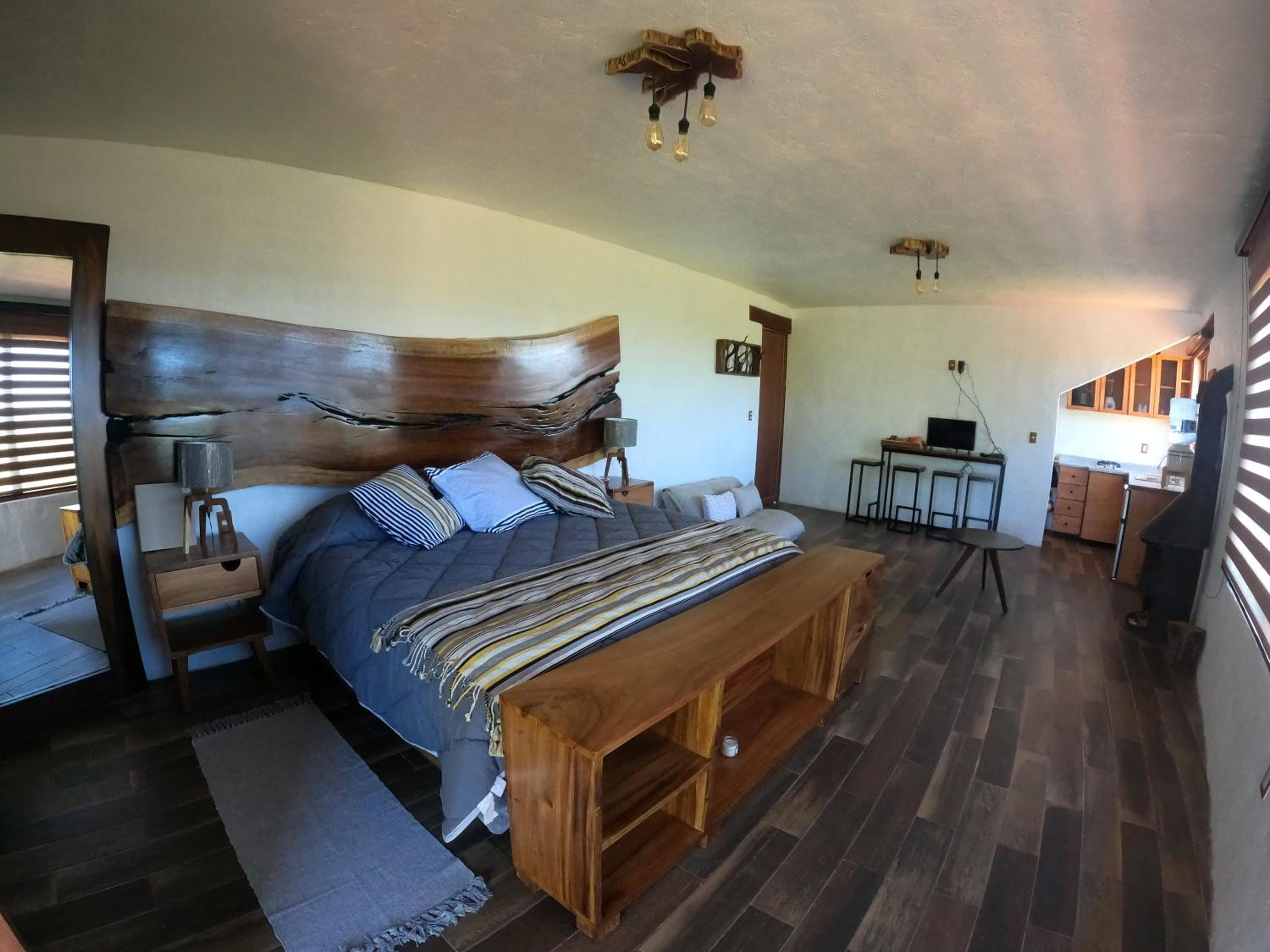 Family Suite with Balcony - Photo 1