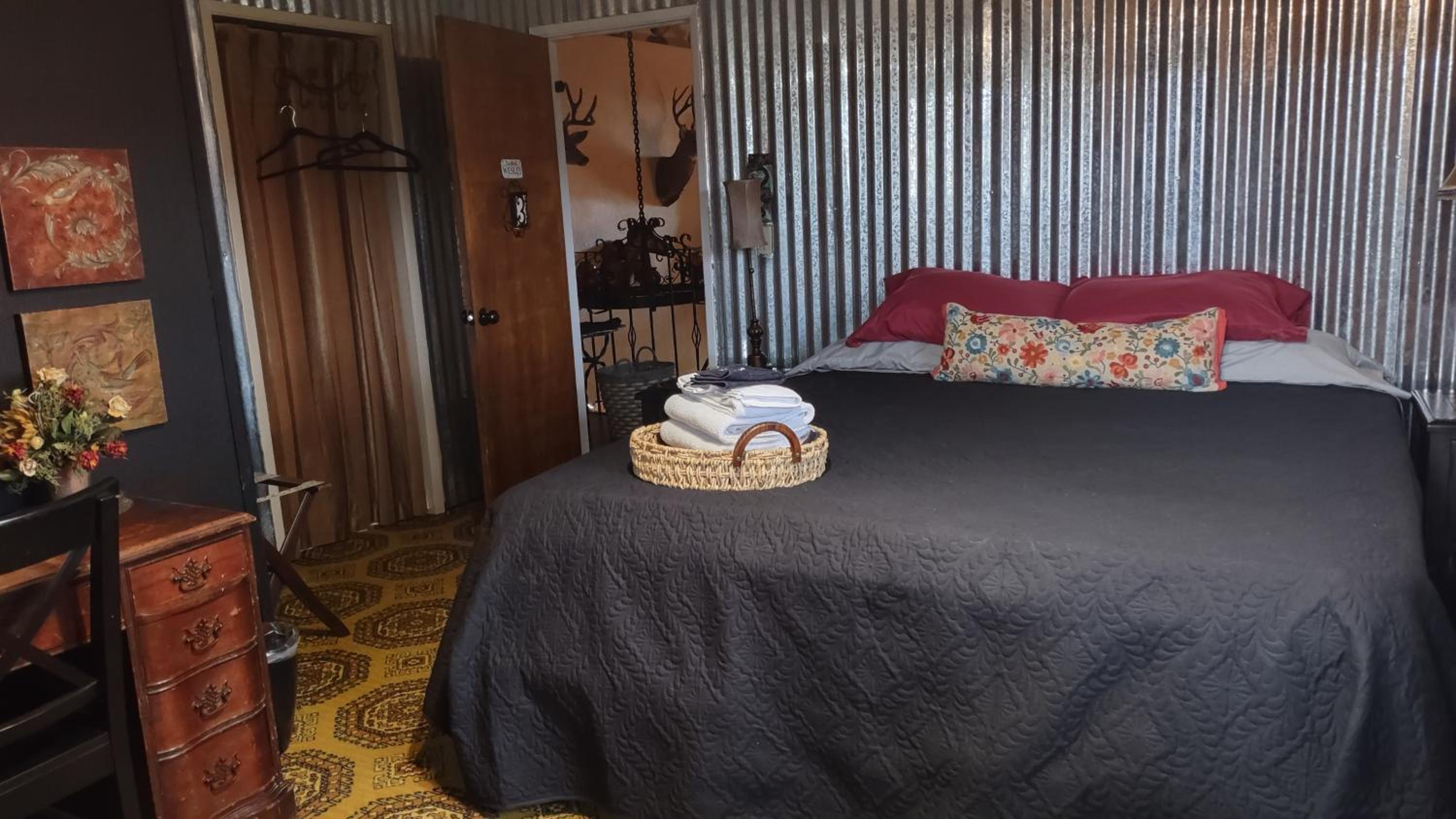 King Room with Mountain View photo 1