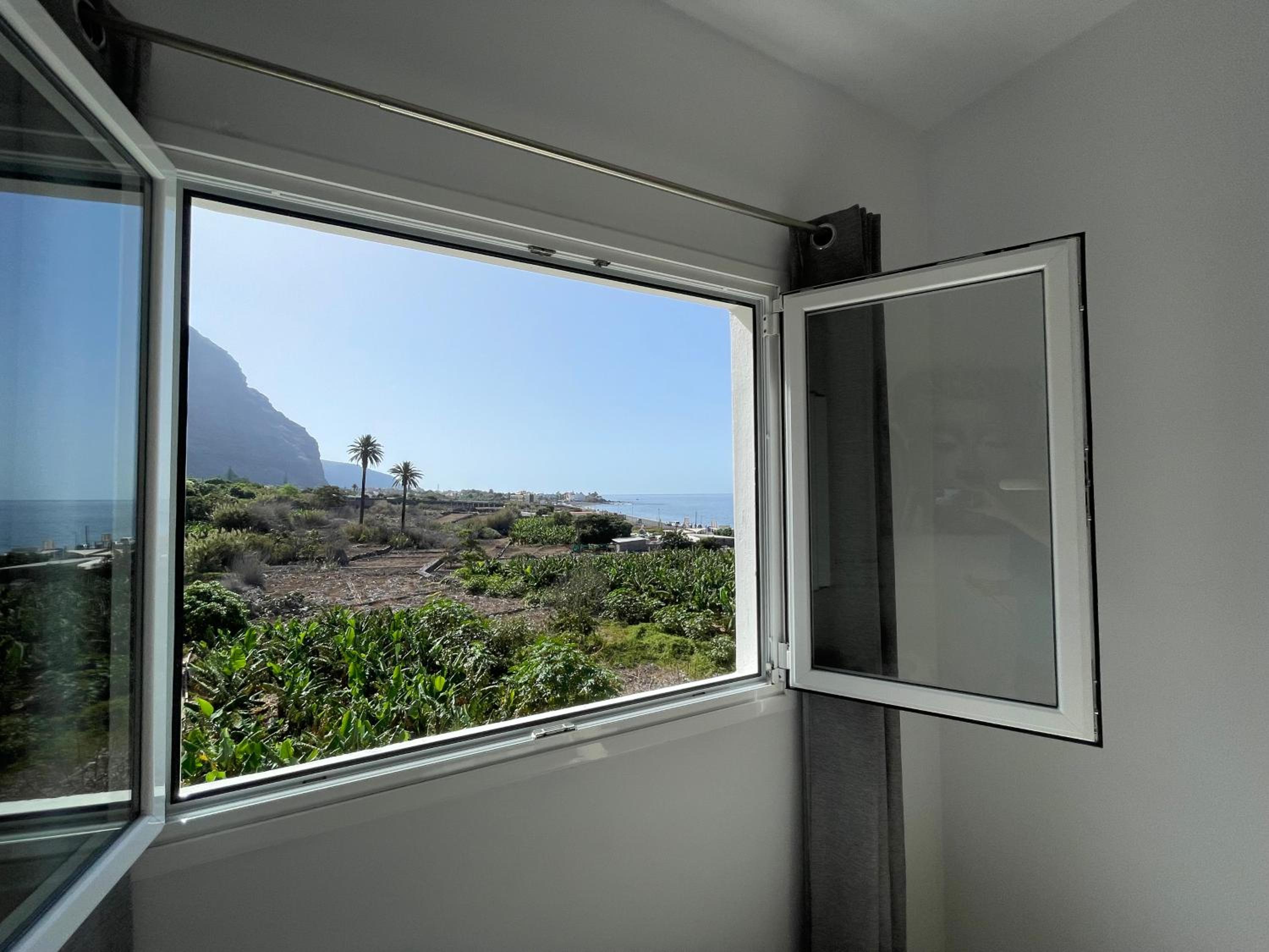 Apartment with Sea View photo 3