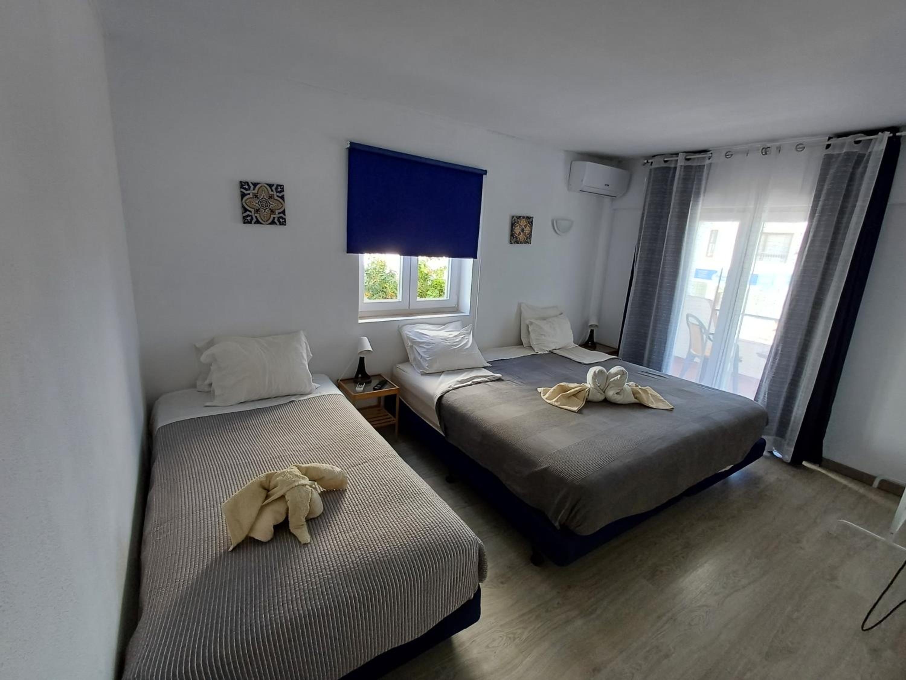 Triple Room with Private Bathroom photo 1