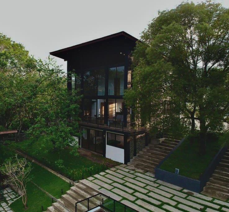 Three-Bedroom Villa photo 1