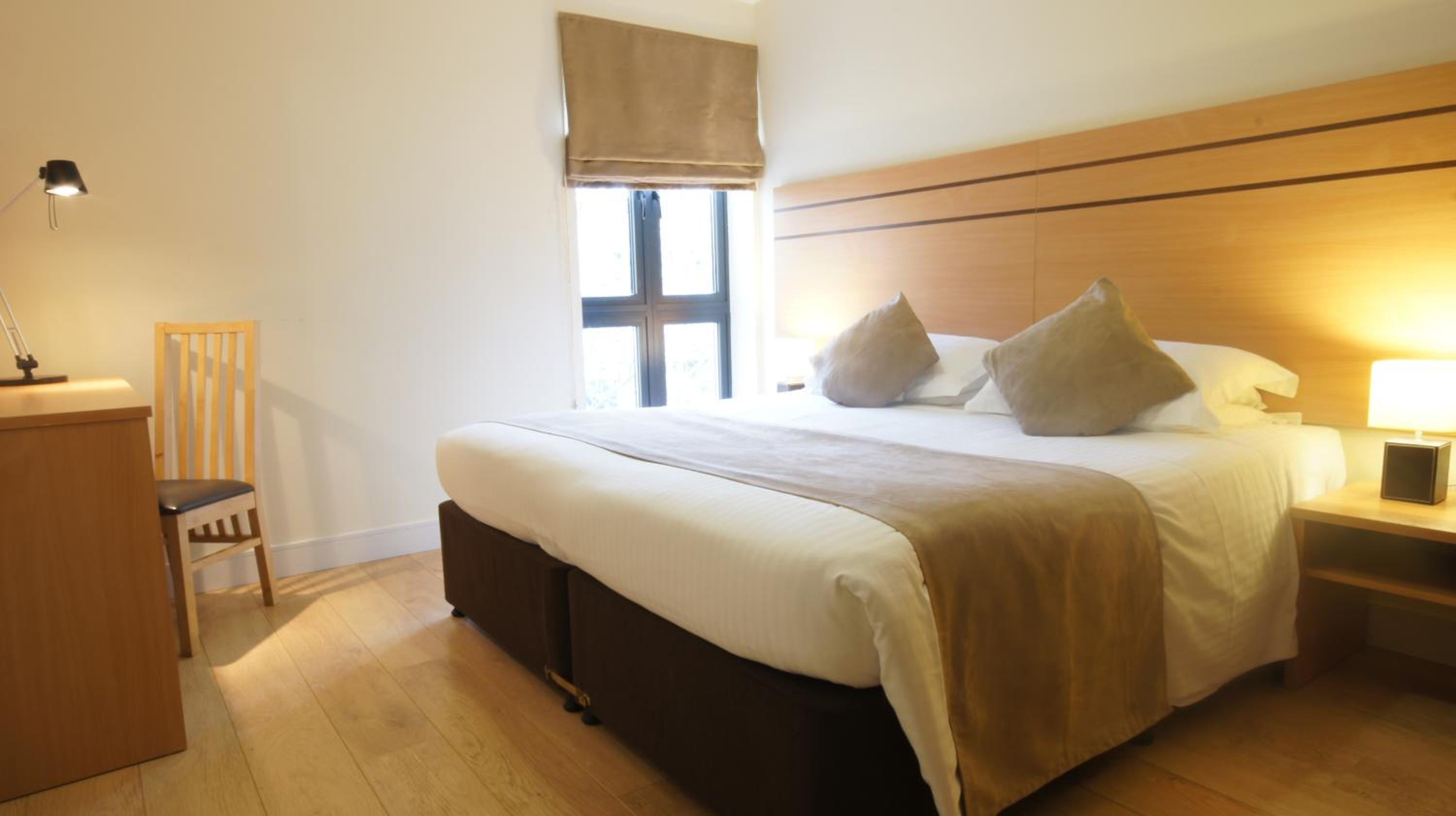 One-Bedroom Apartment with Balcony photo 2