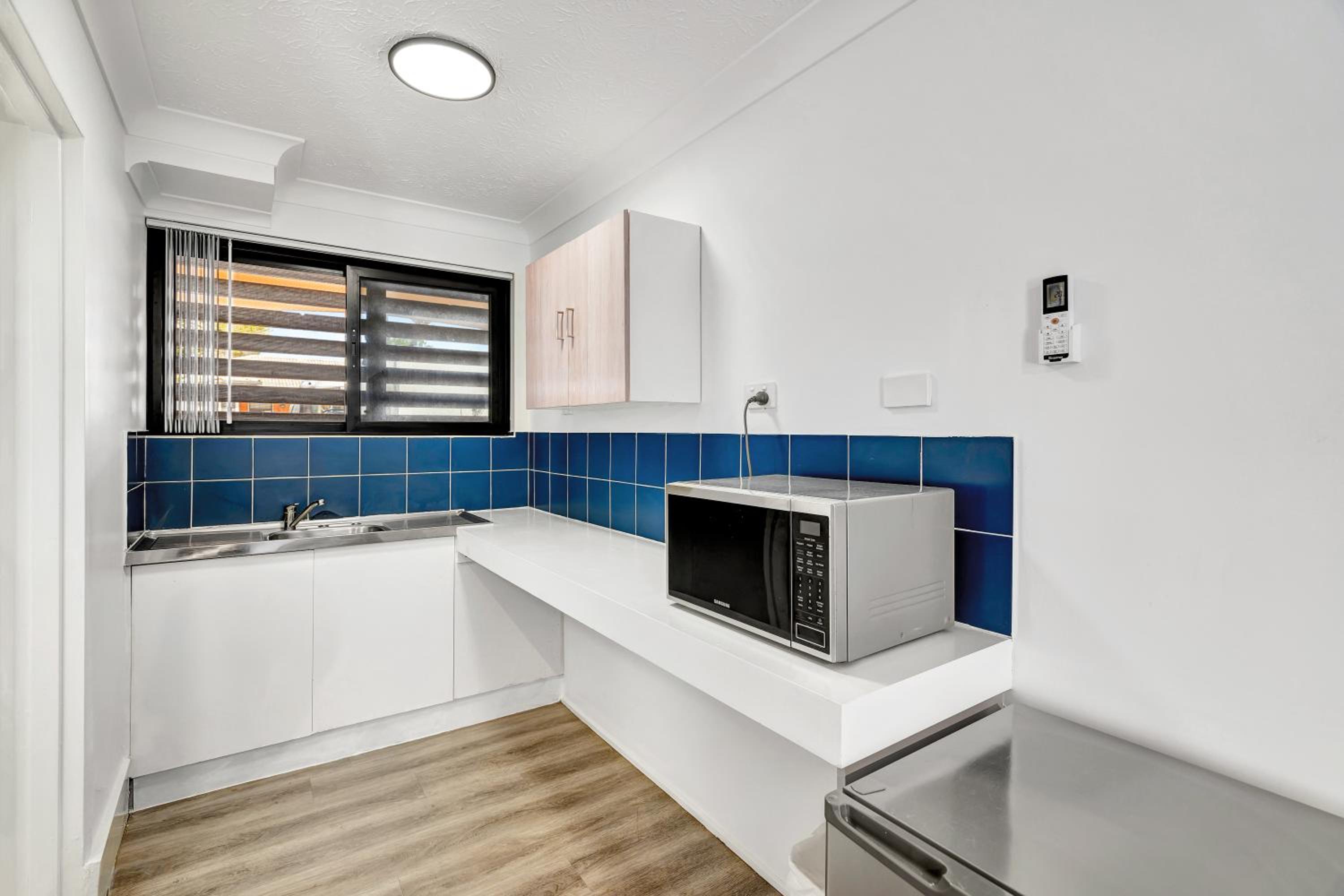 Double Room - Photo 7