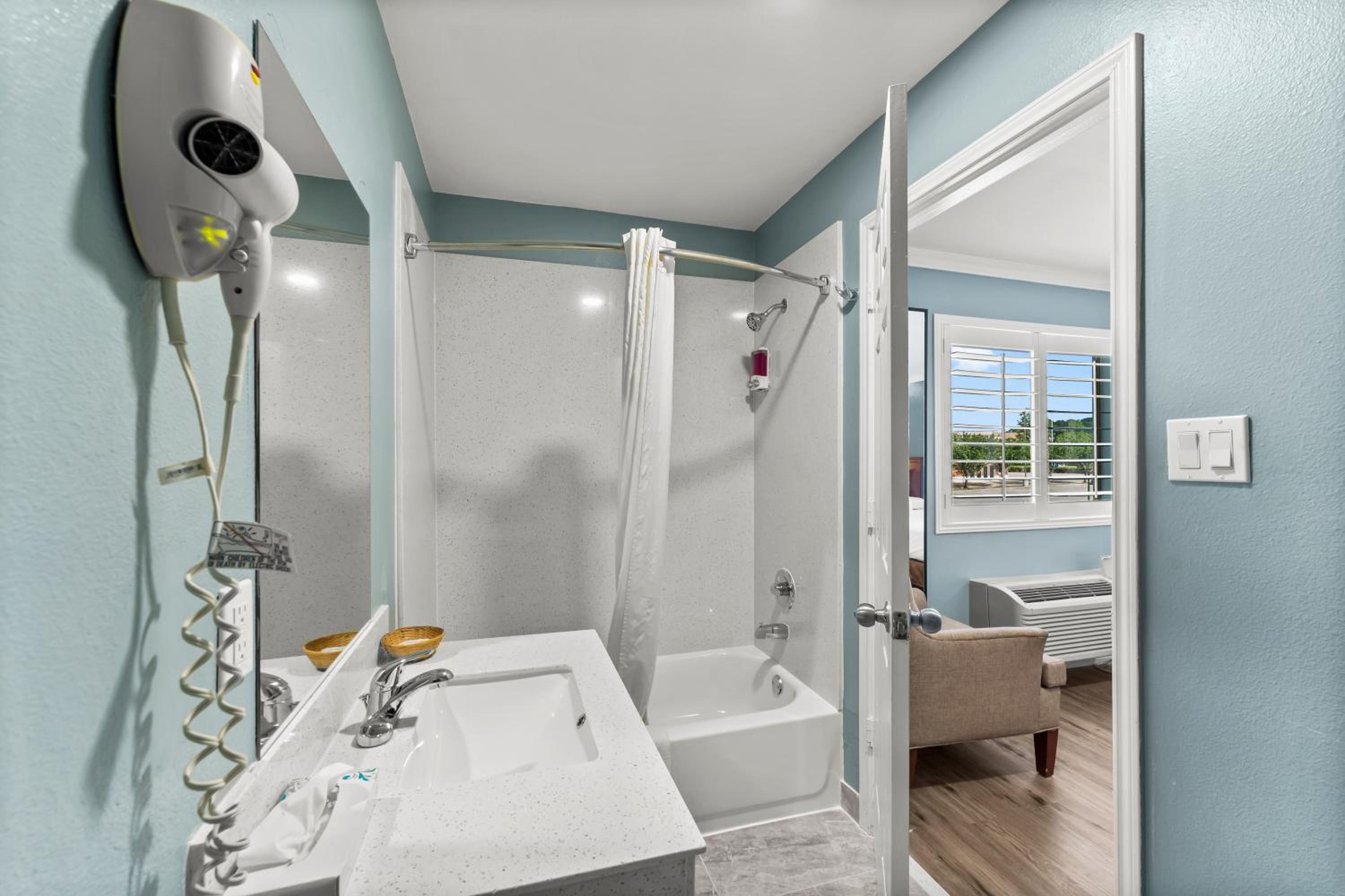 Family Suite photo 2