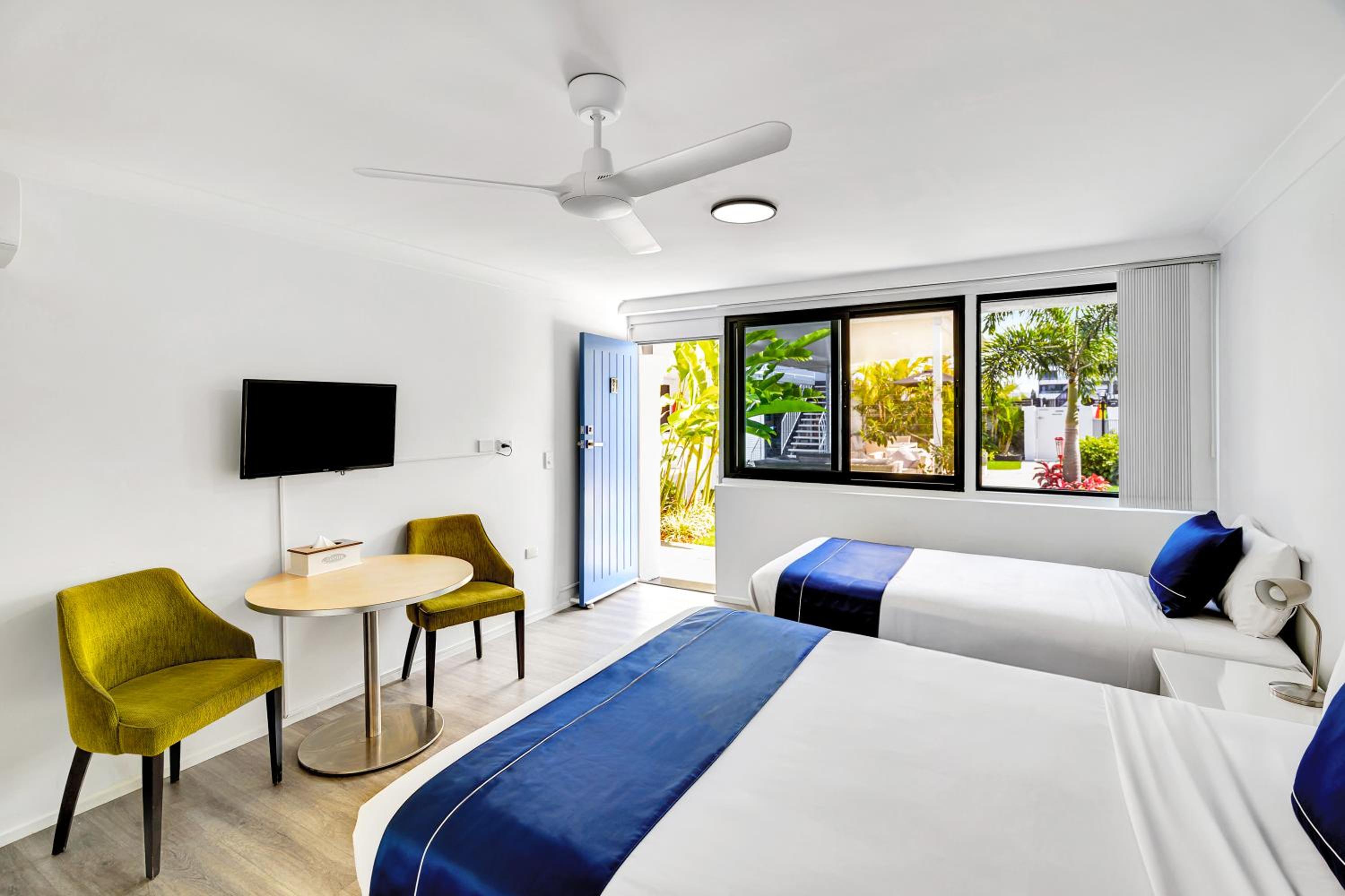 Twin Room - Photo 2