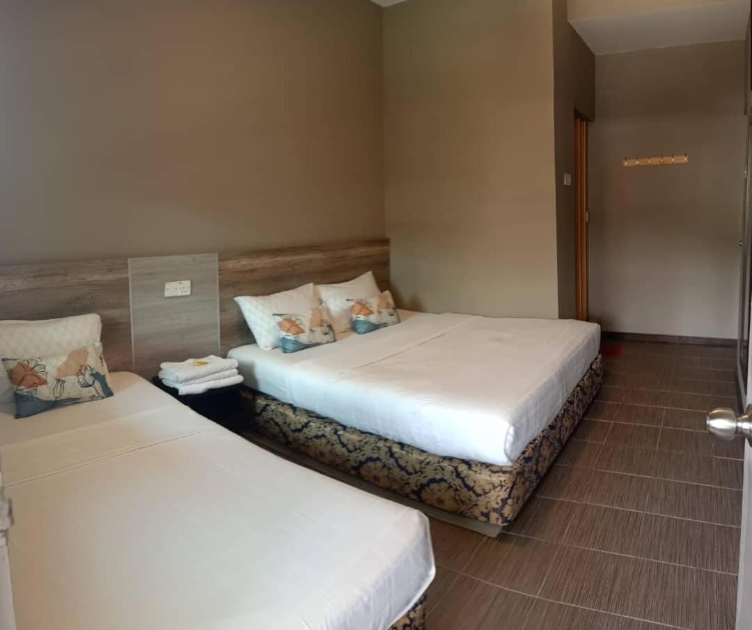 Twin Room with Balcony photo 2