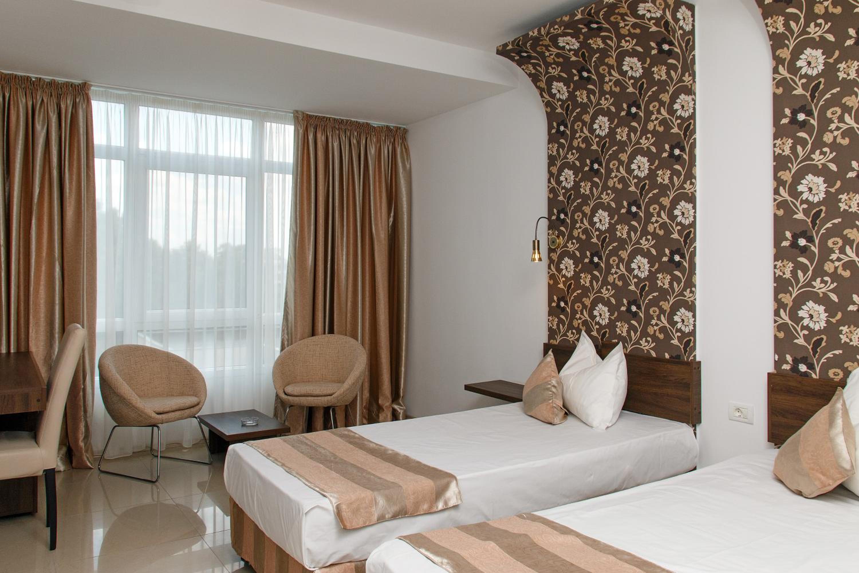 Superior Double or Twin Room - Photo 17