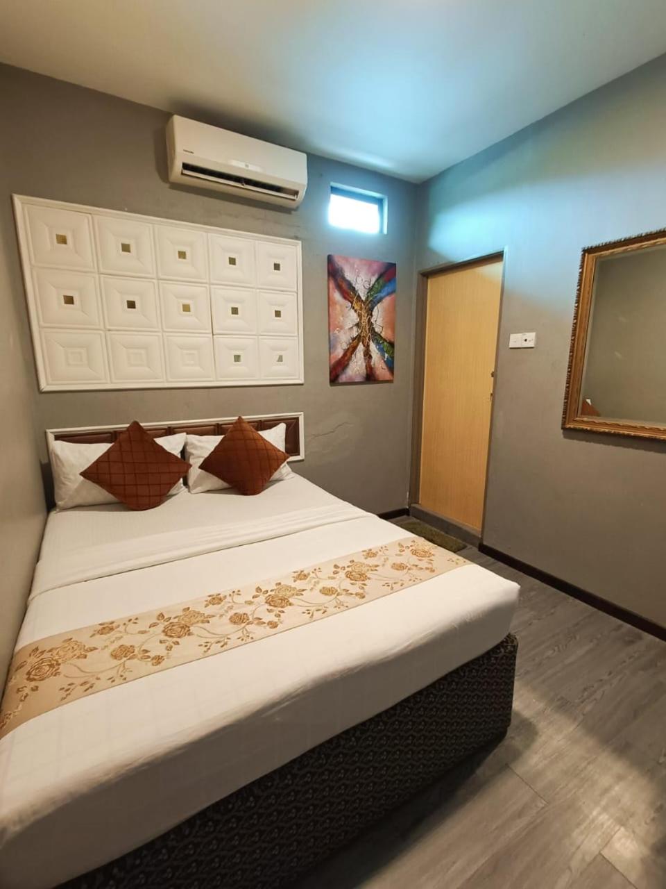 Deluxe Queen Room photo 1