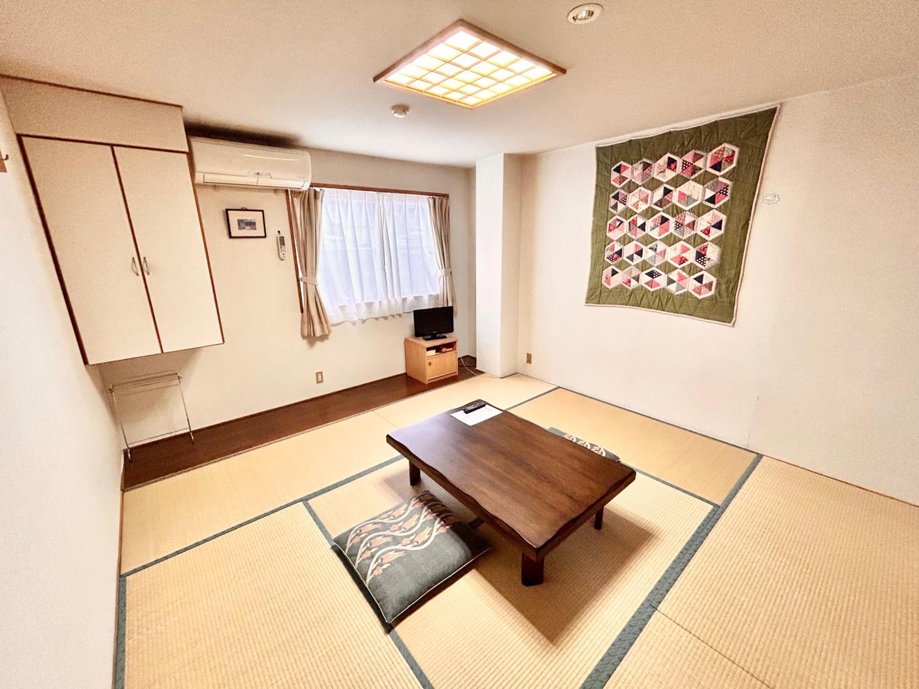 Japanese-Style Triple Room with Shared Bathroom